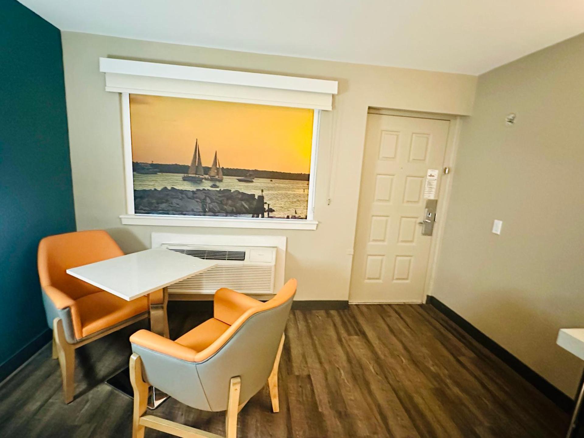 Superior King Room - Non-Smoking