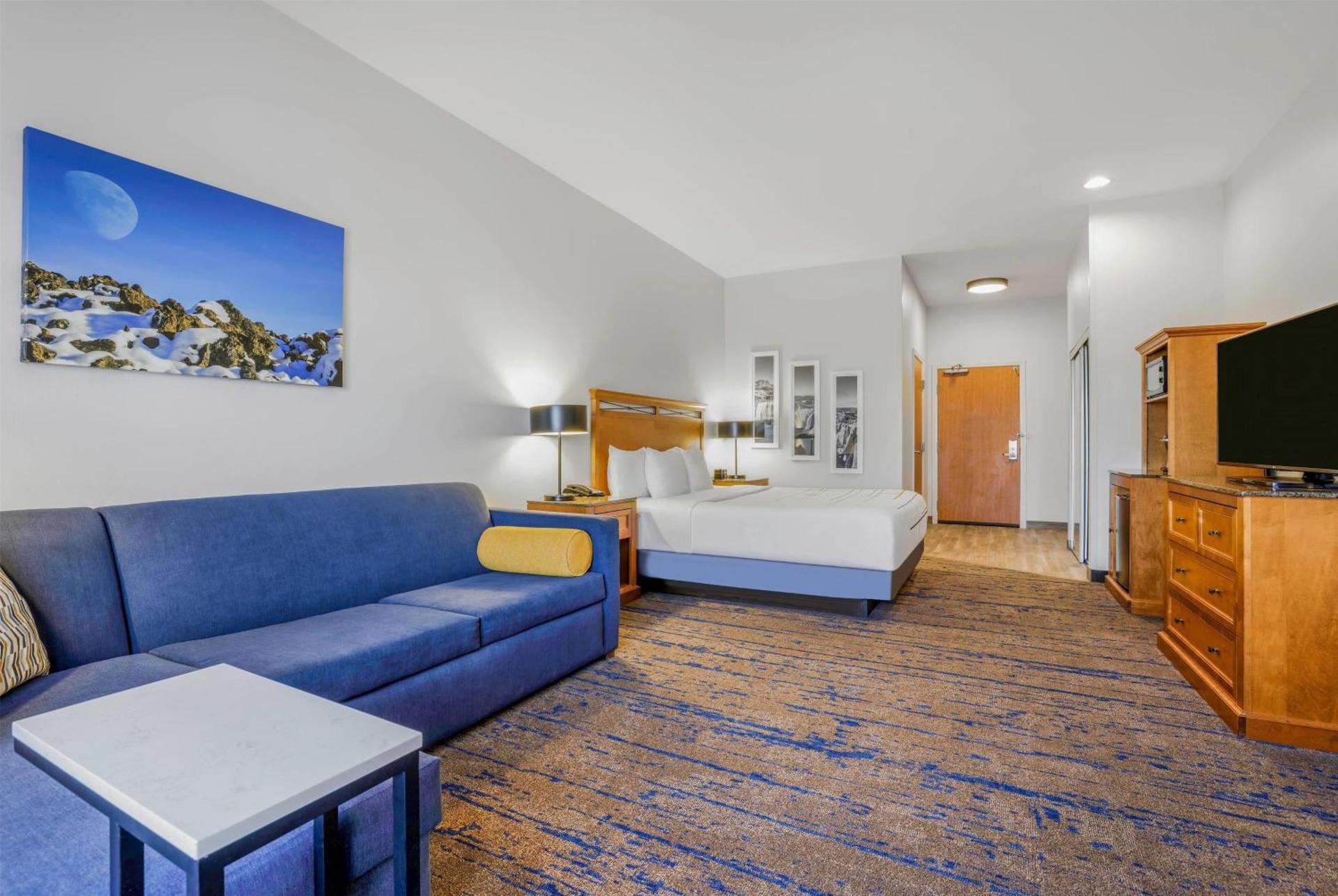 Photo of the whole room