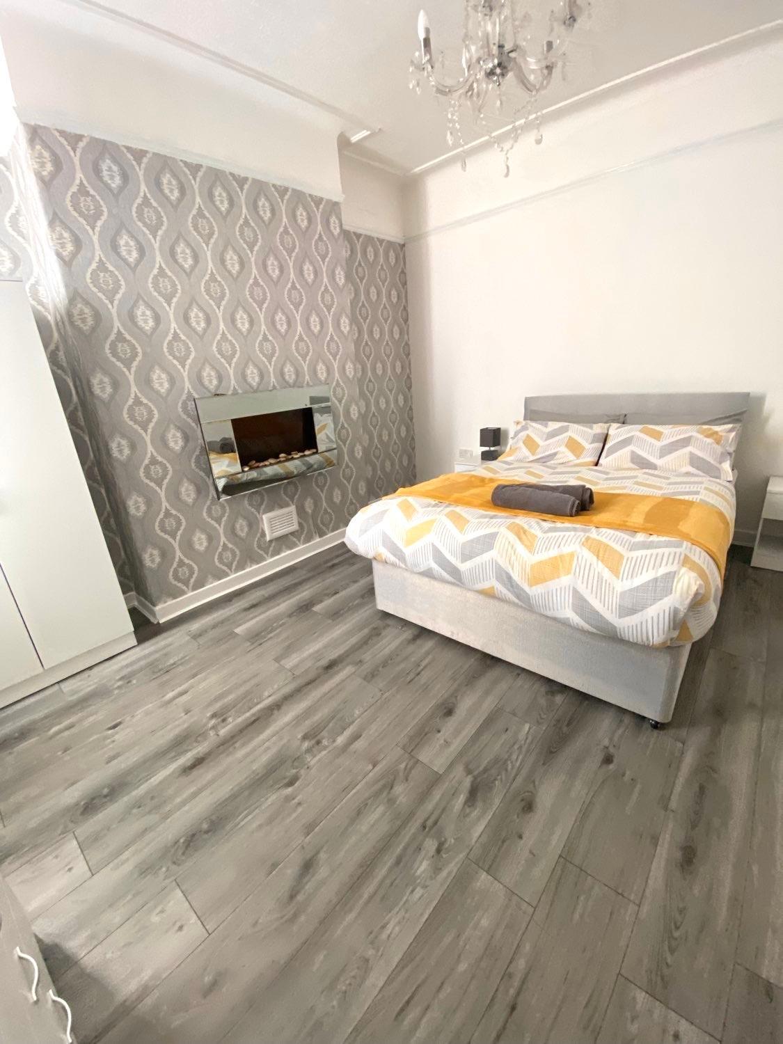 No. 206 - Spacious 5 Bed