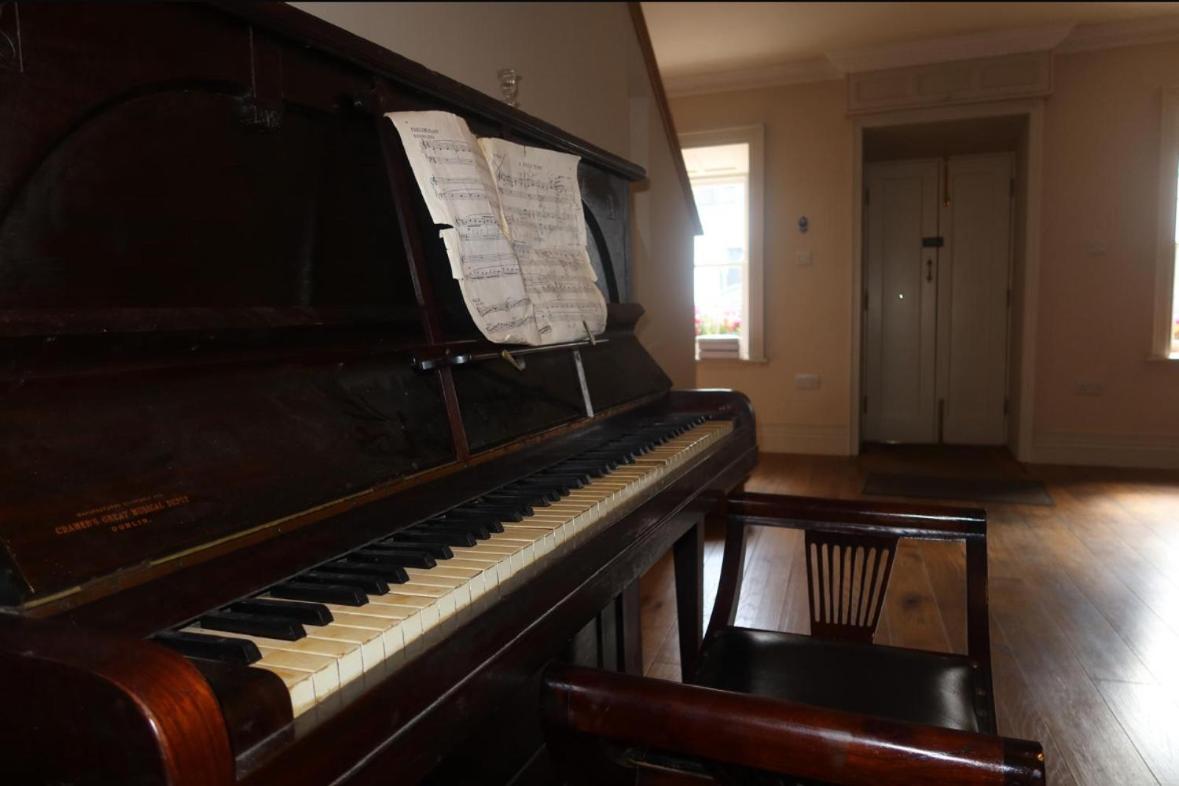 Geoghegans Magpie Bar and B&B