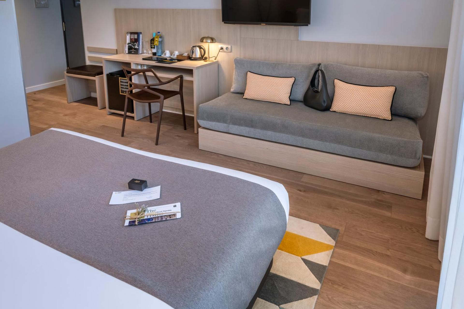 Photo of the whole room