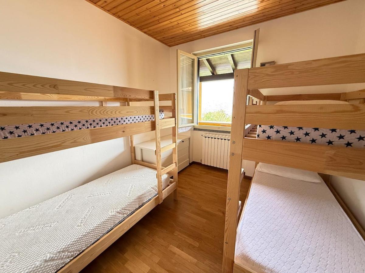 Jasmine Demi- Cote apartement