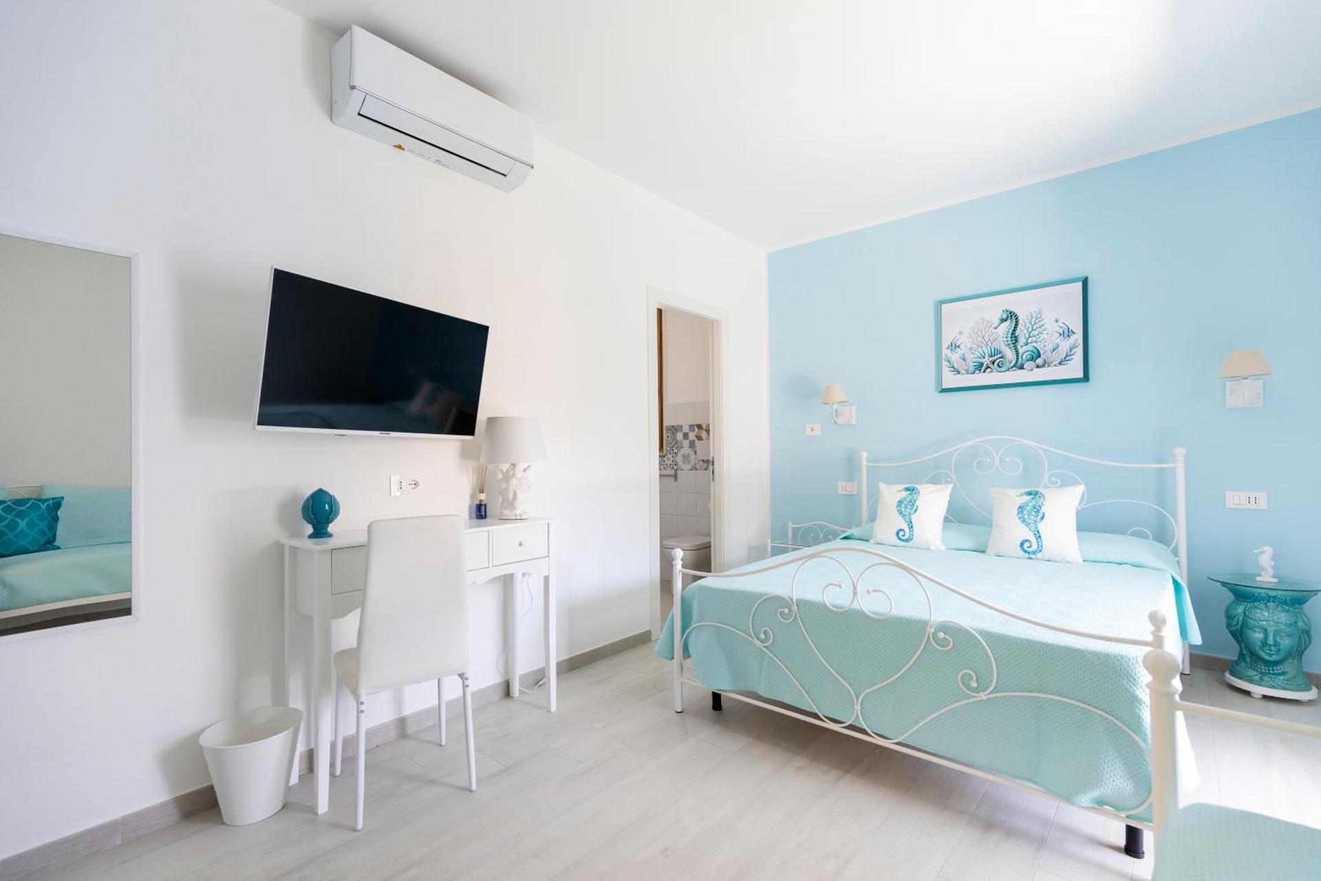 Triple Room with Terrace