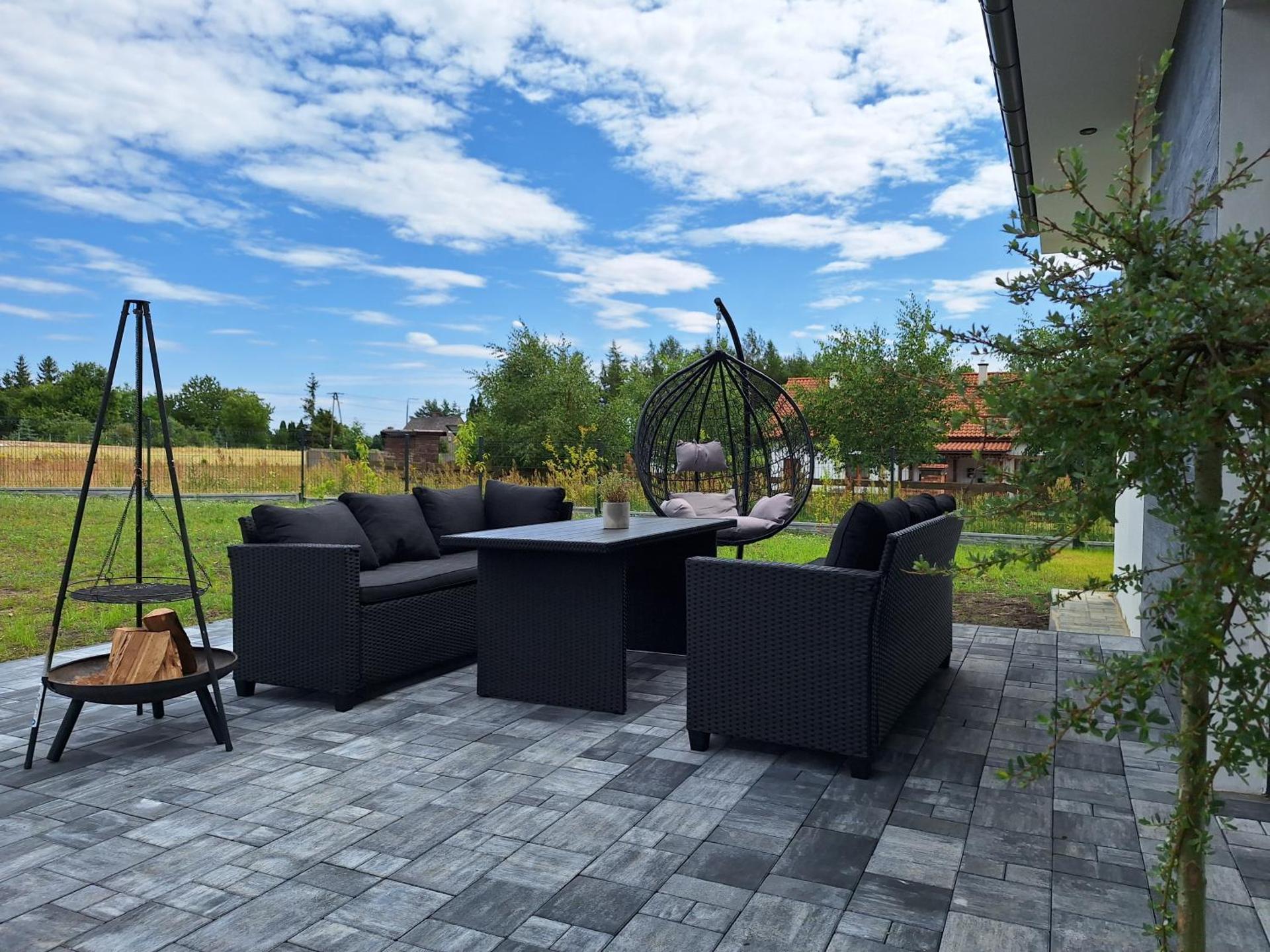 Nowoczesny wypoczynek - dom blisko jeziora i lasu