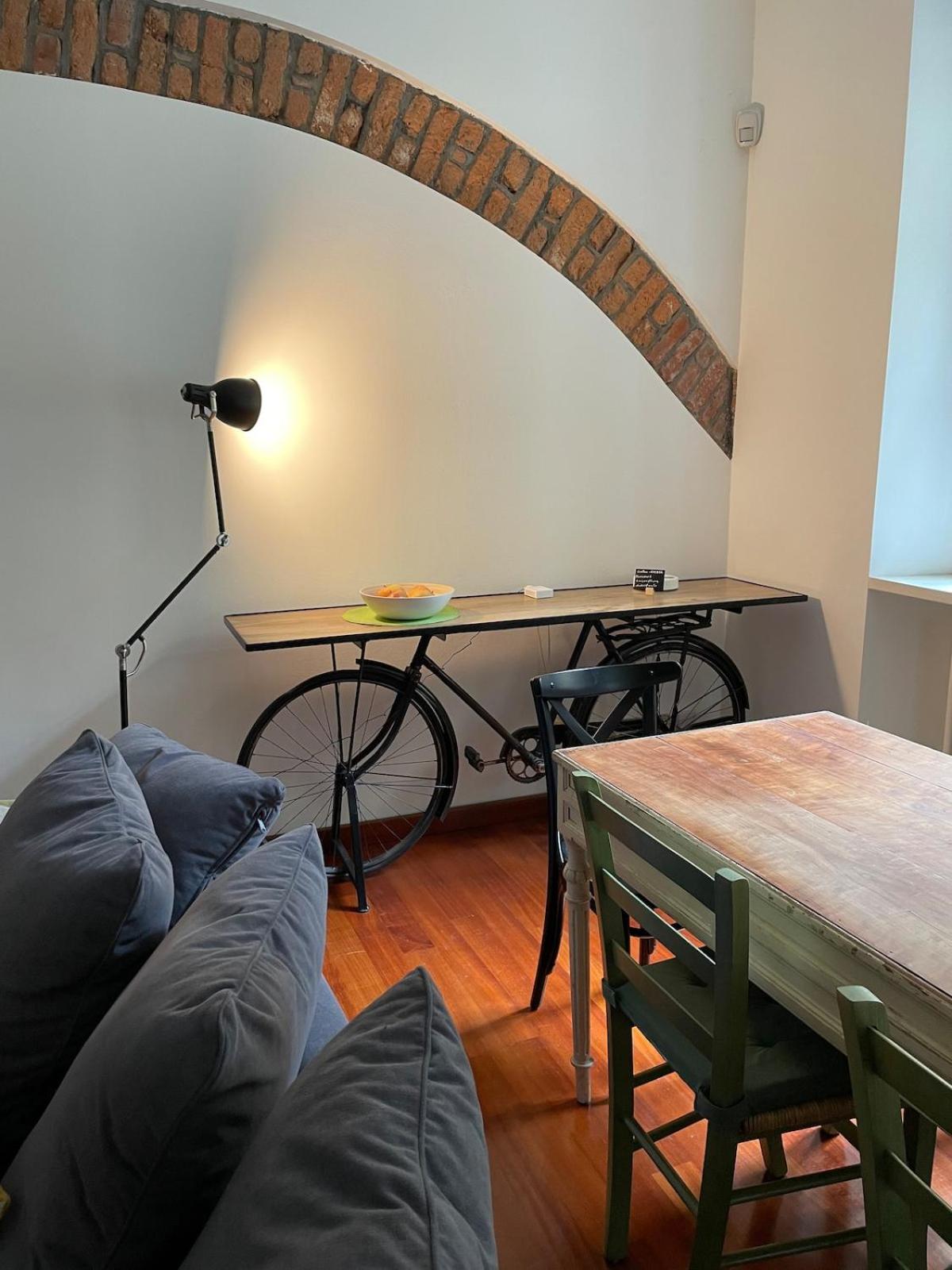 Charming apartment at the Columns of San Lorenzo