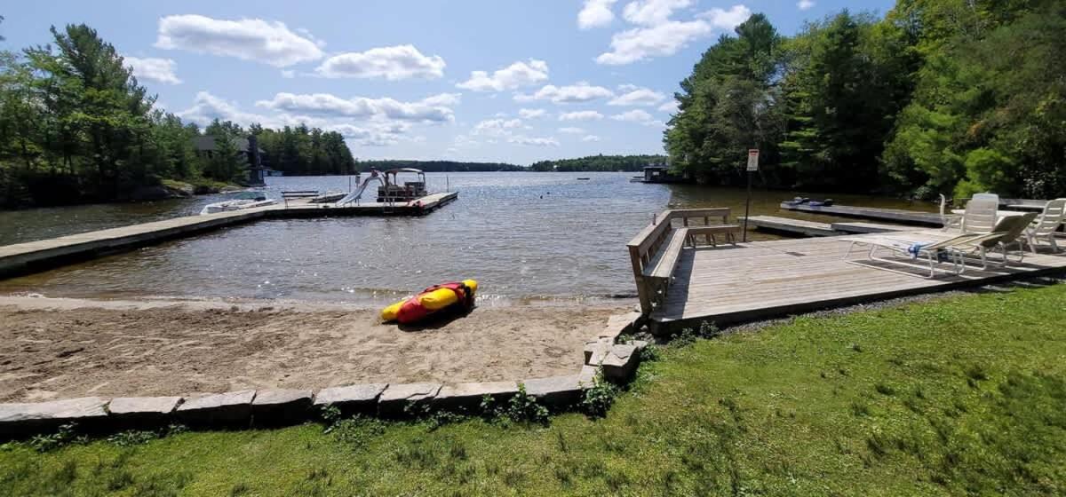 Muskoka Lakeview Cottage - Pier 100 #40