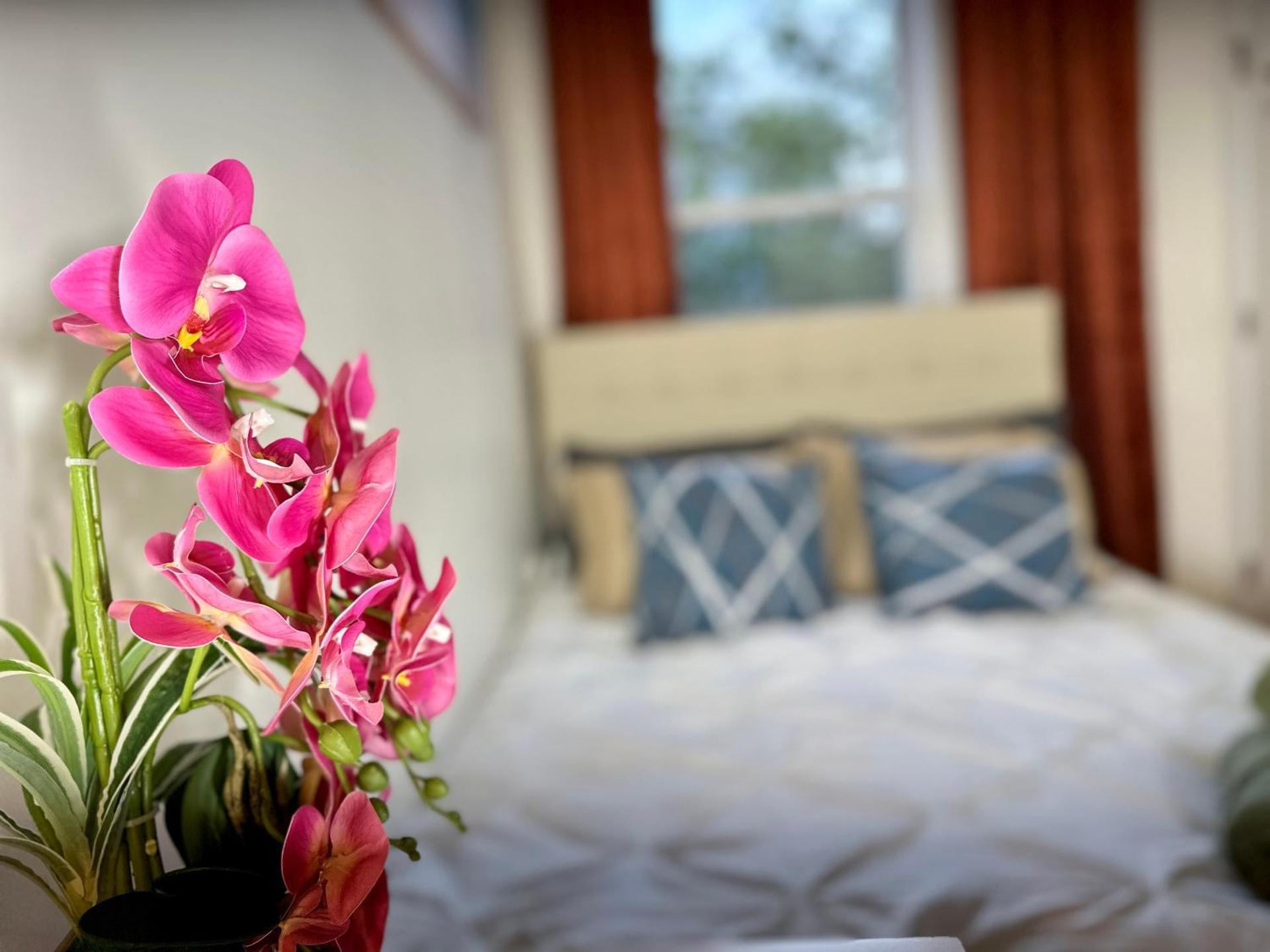 Hotel-Style, No Host, Professionally Managed ID255