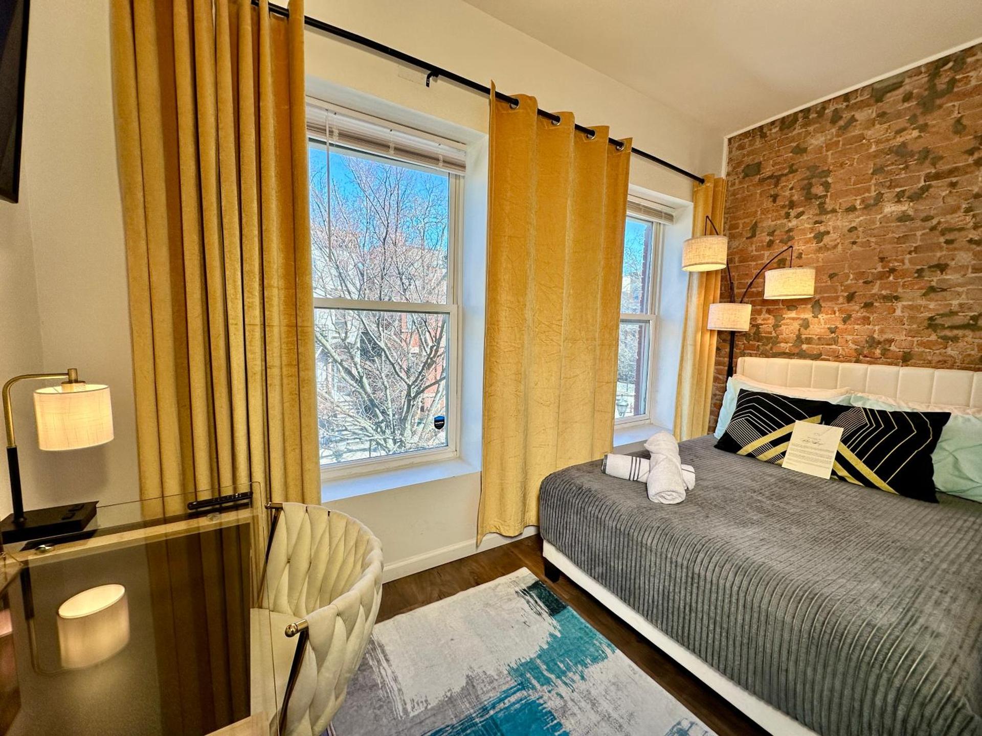 BP STAYS - Hotel-Style, No Host, Professionally Managed ID289