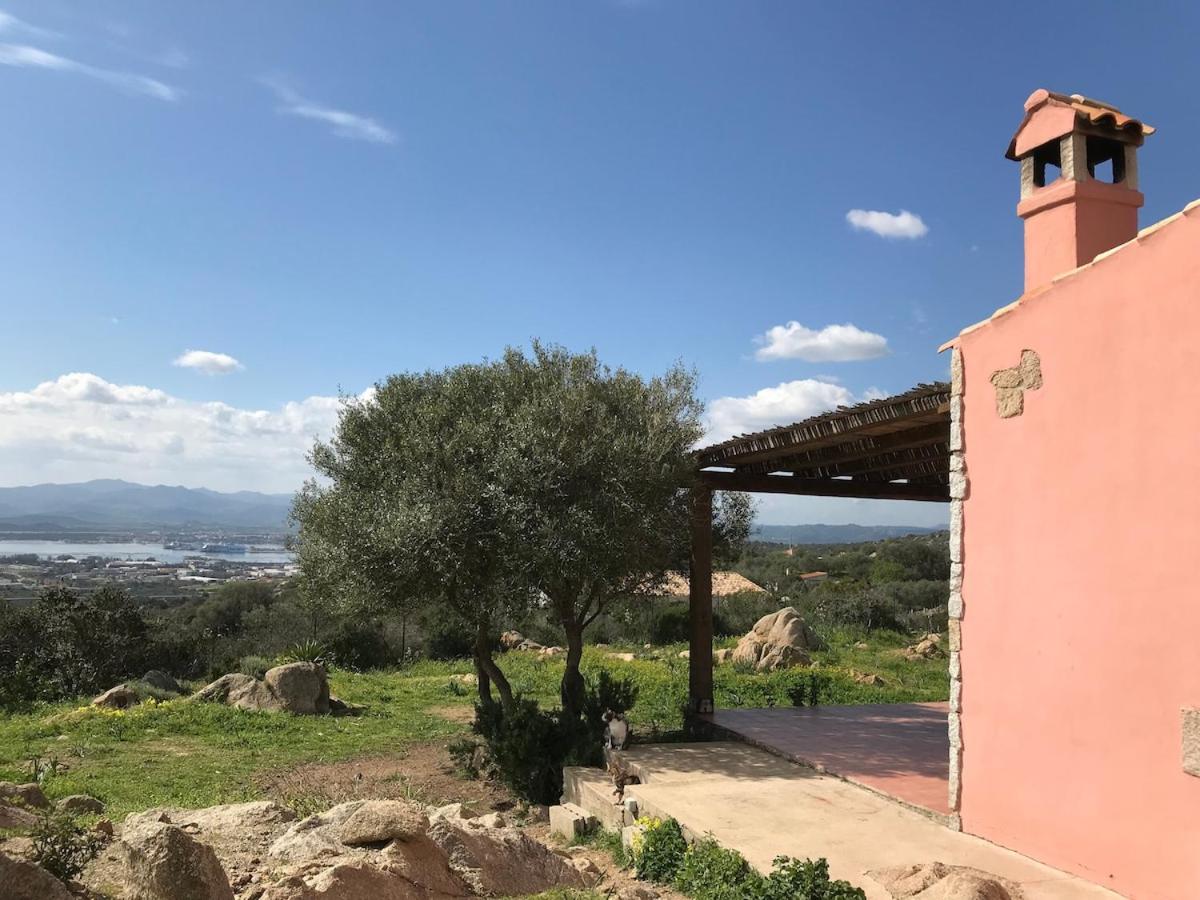 Stazzo Gallurese con vista sul golfo di Olbia