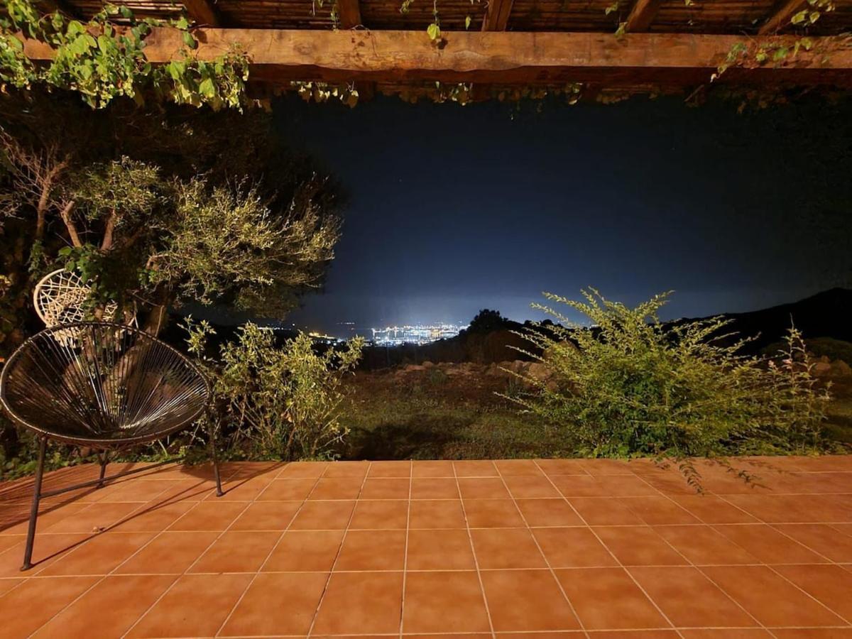 Stazzo Gallurese con vista sul golfo di Olbia
