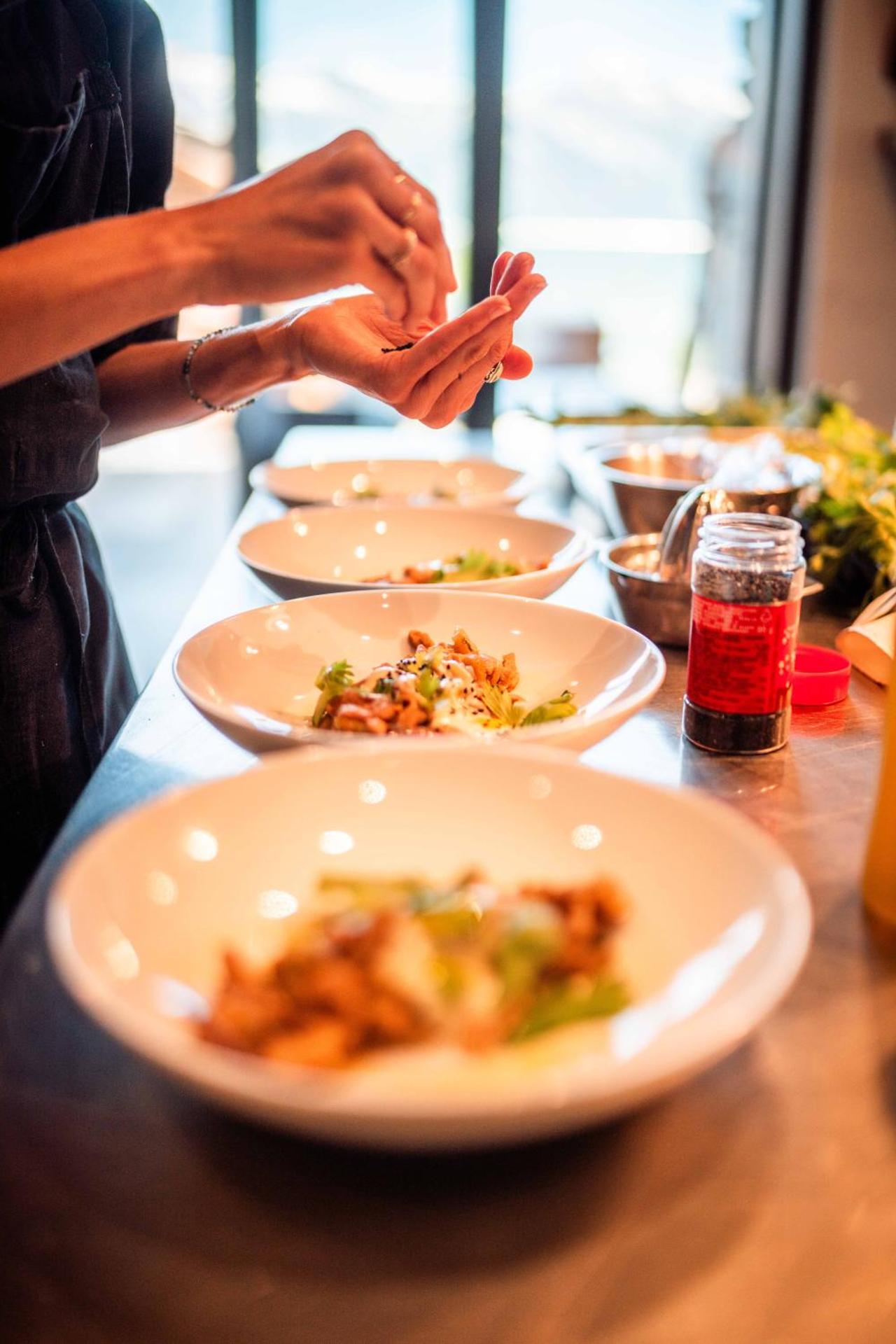 Restaurant/places to eat