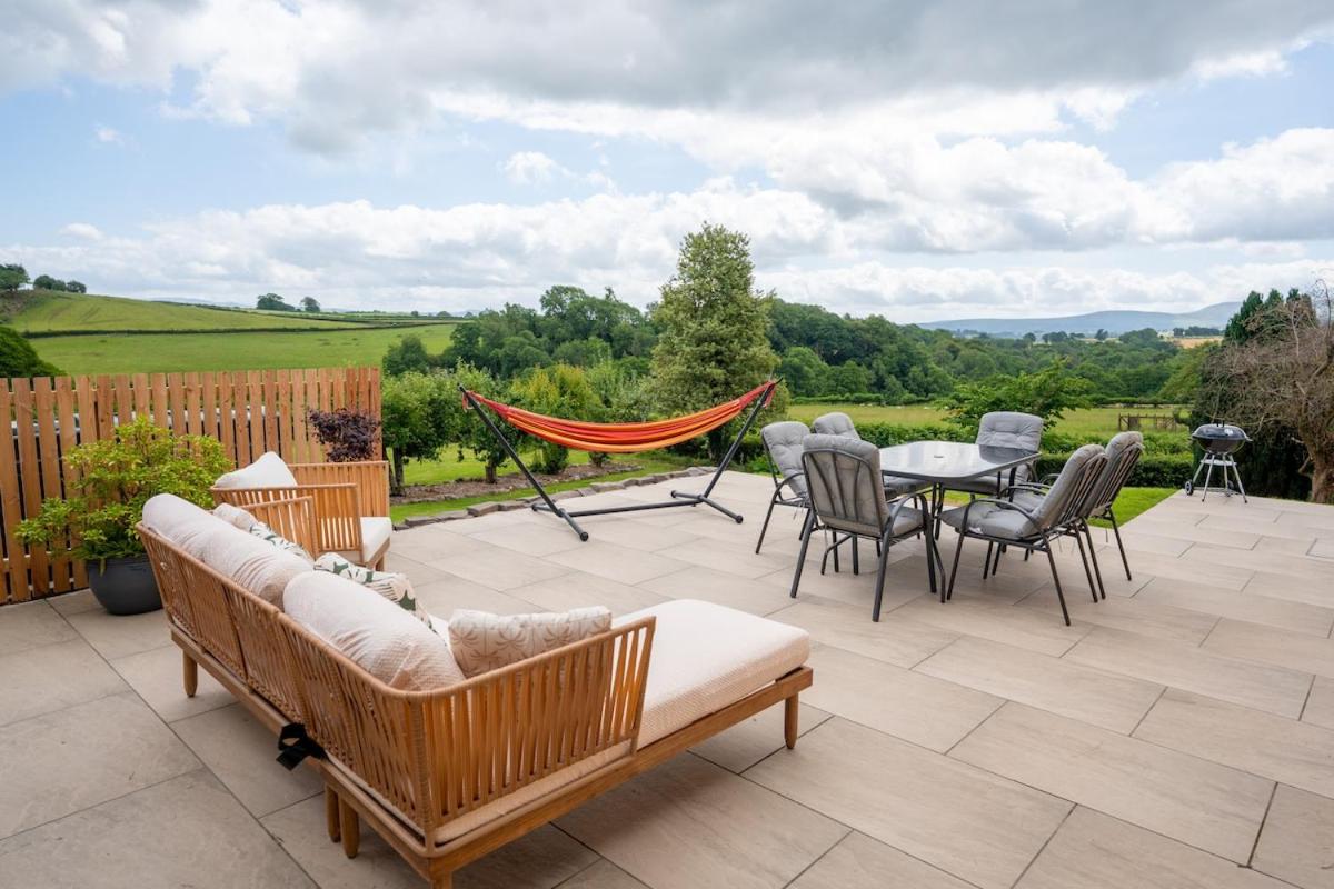 Modern Bungalow Views of Pen y Fan