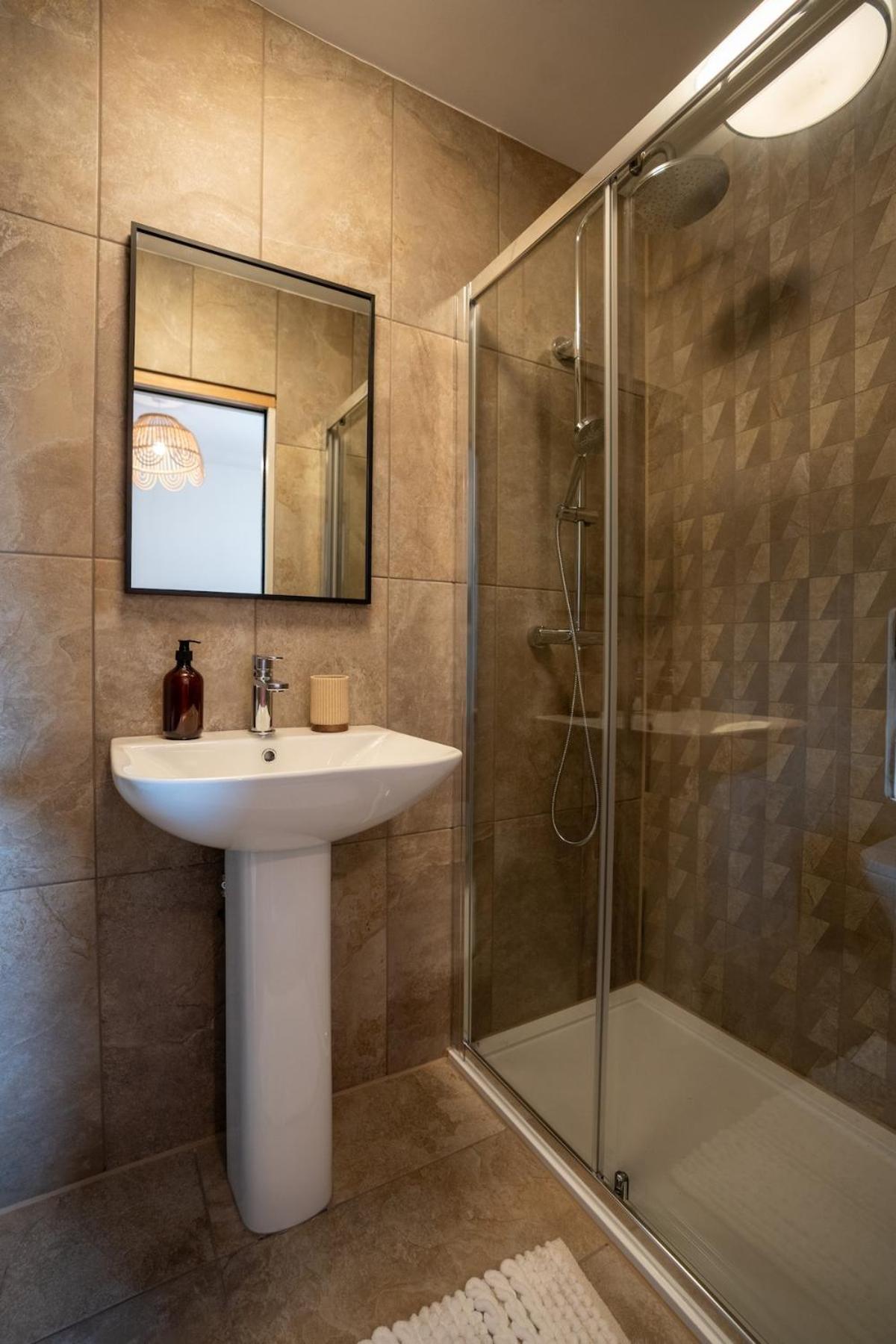 Modern Bungalow Views of Pen y Fan