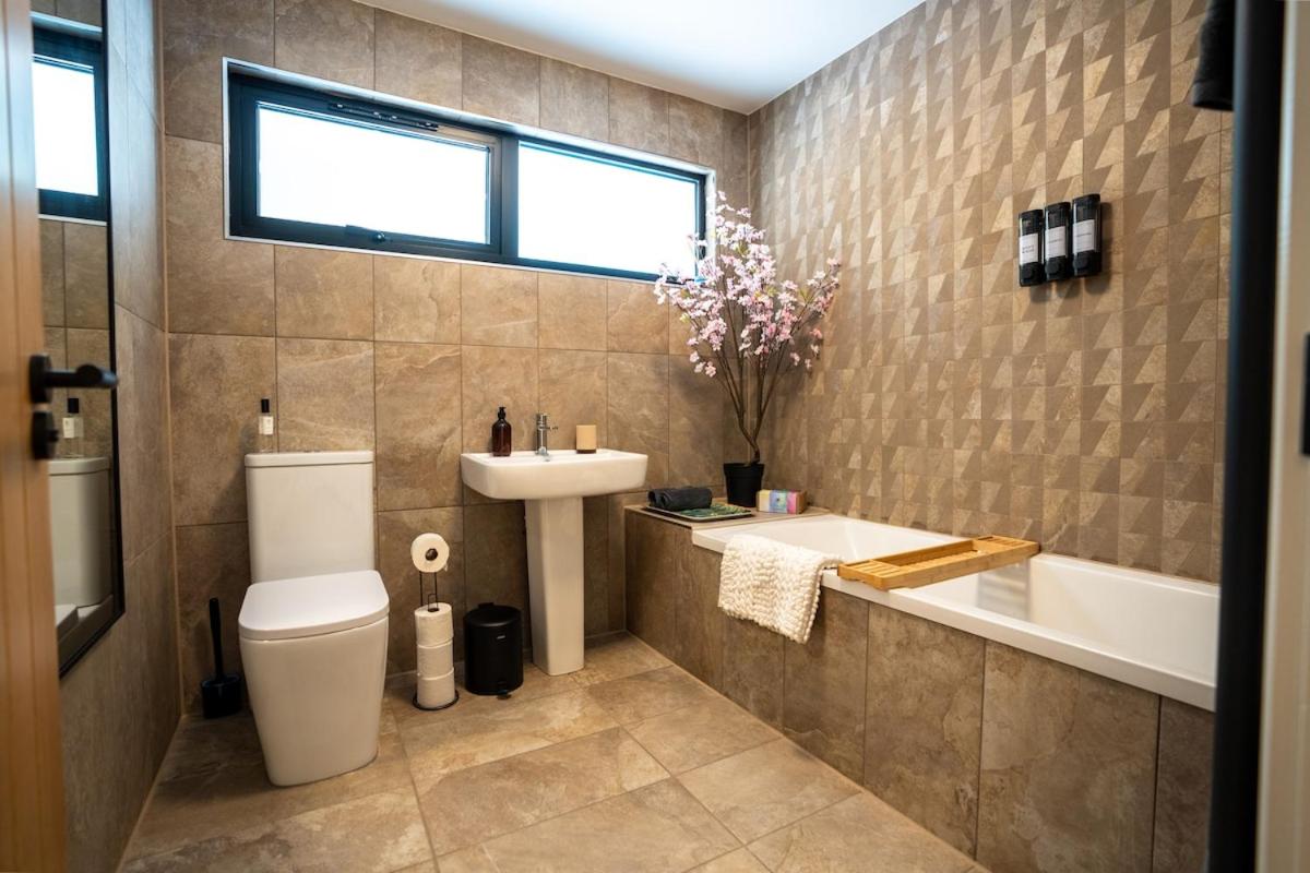 Modern Bungalow Views of Pen y Fan