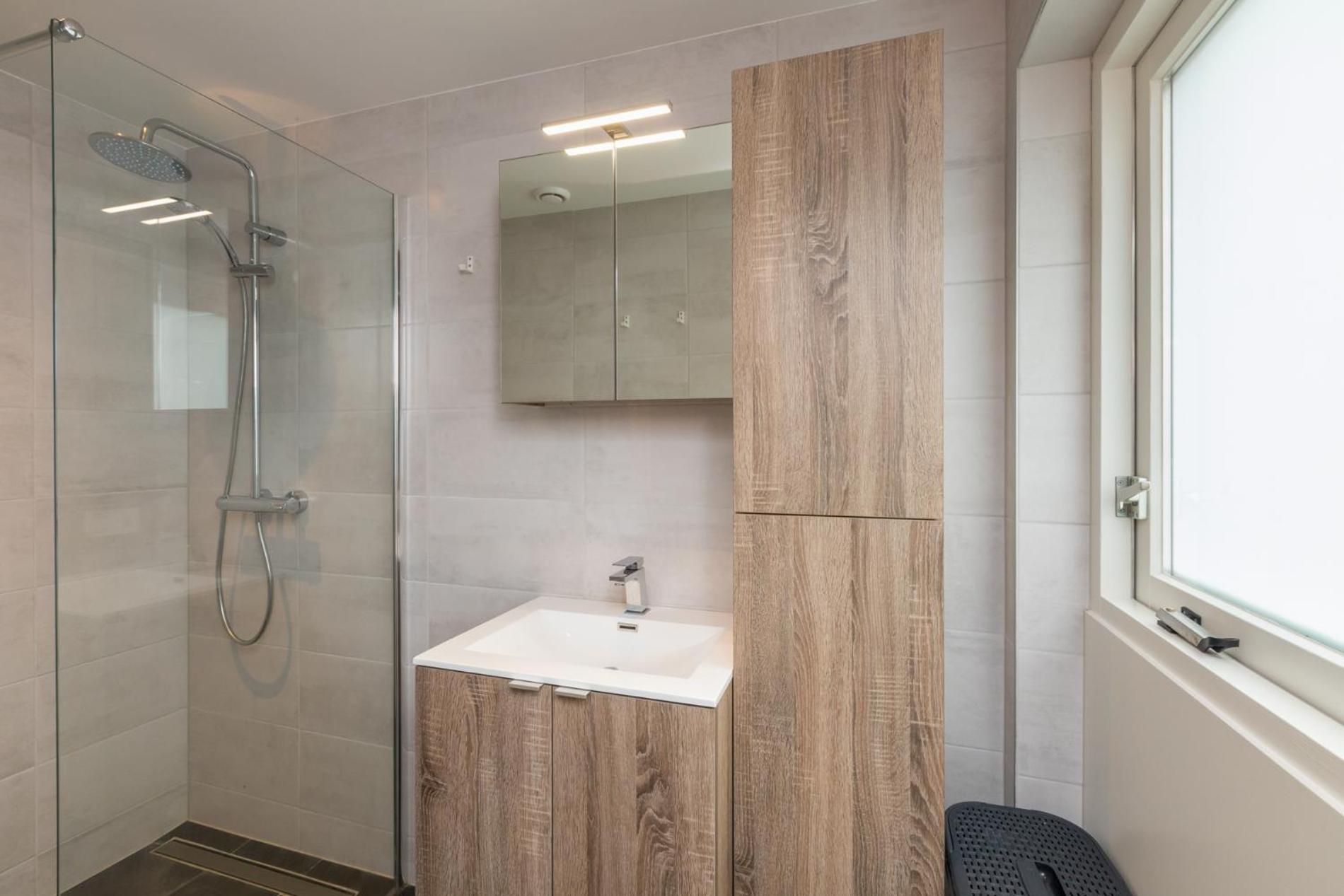 Welcome in - Vakantiewoning Jikkemien met terras, vrij uitzicht en huisdiervriendelijk