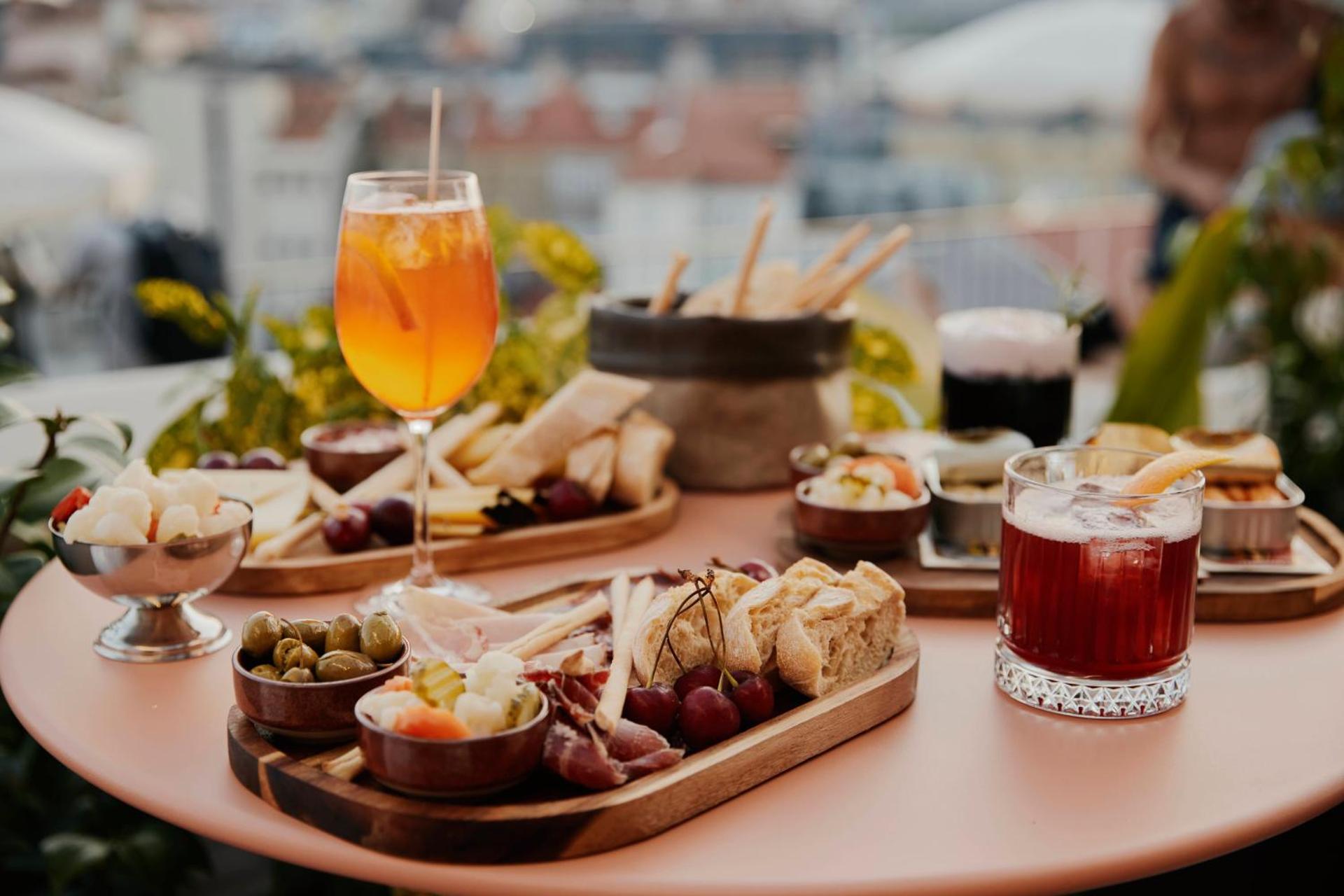 Restaurant/places to eat