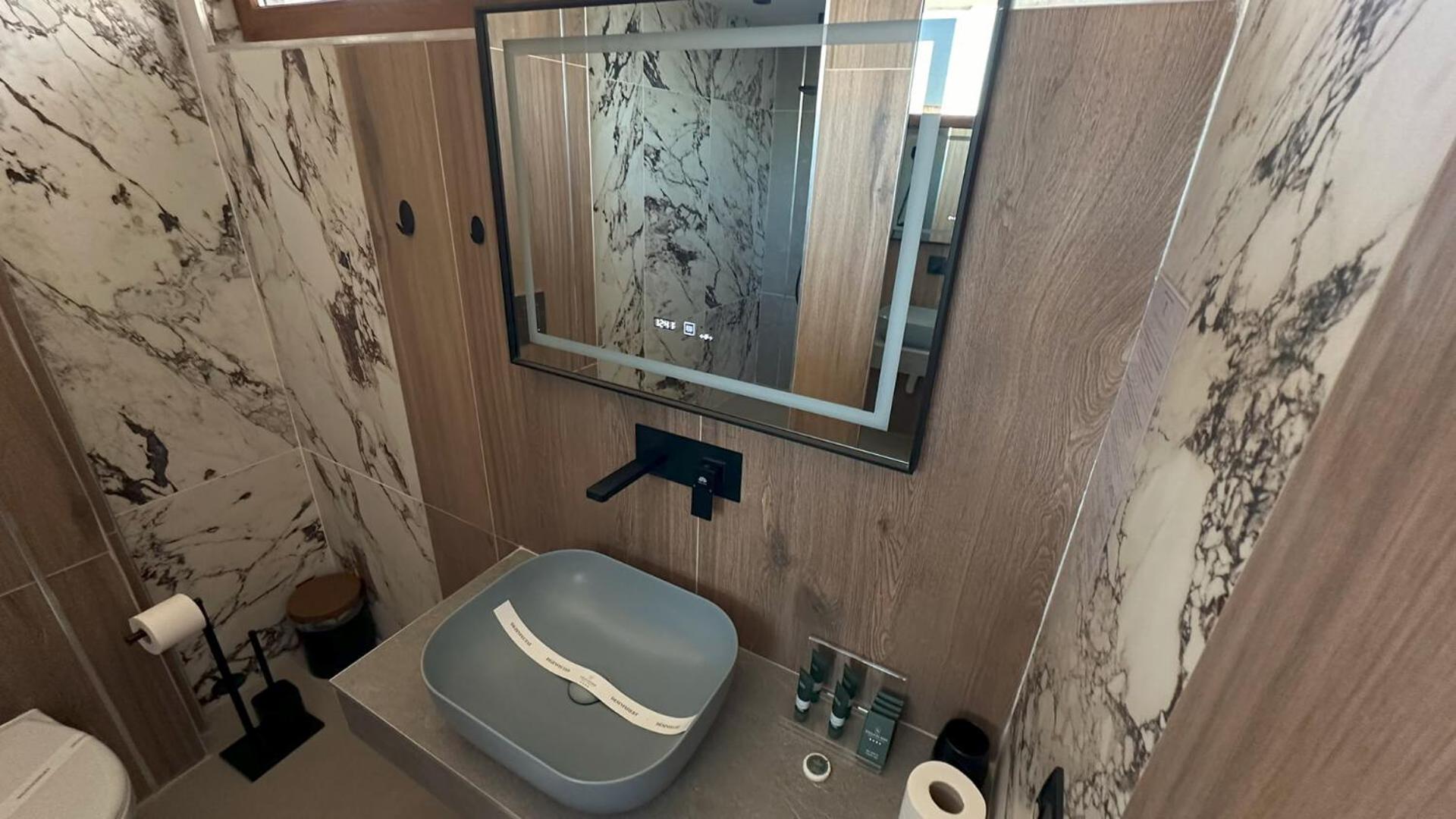 Deluxe Suite with Sea View