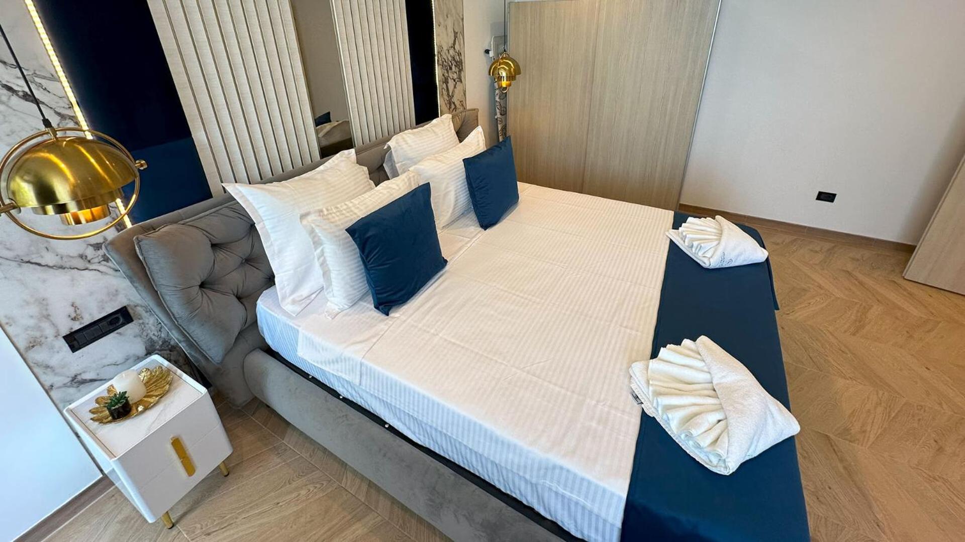 Deluxe Double Room with Balcony and Sea View