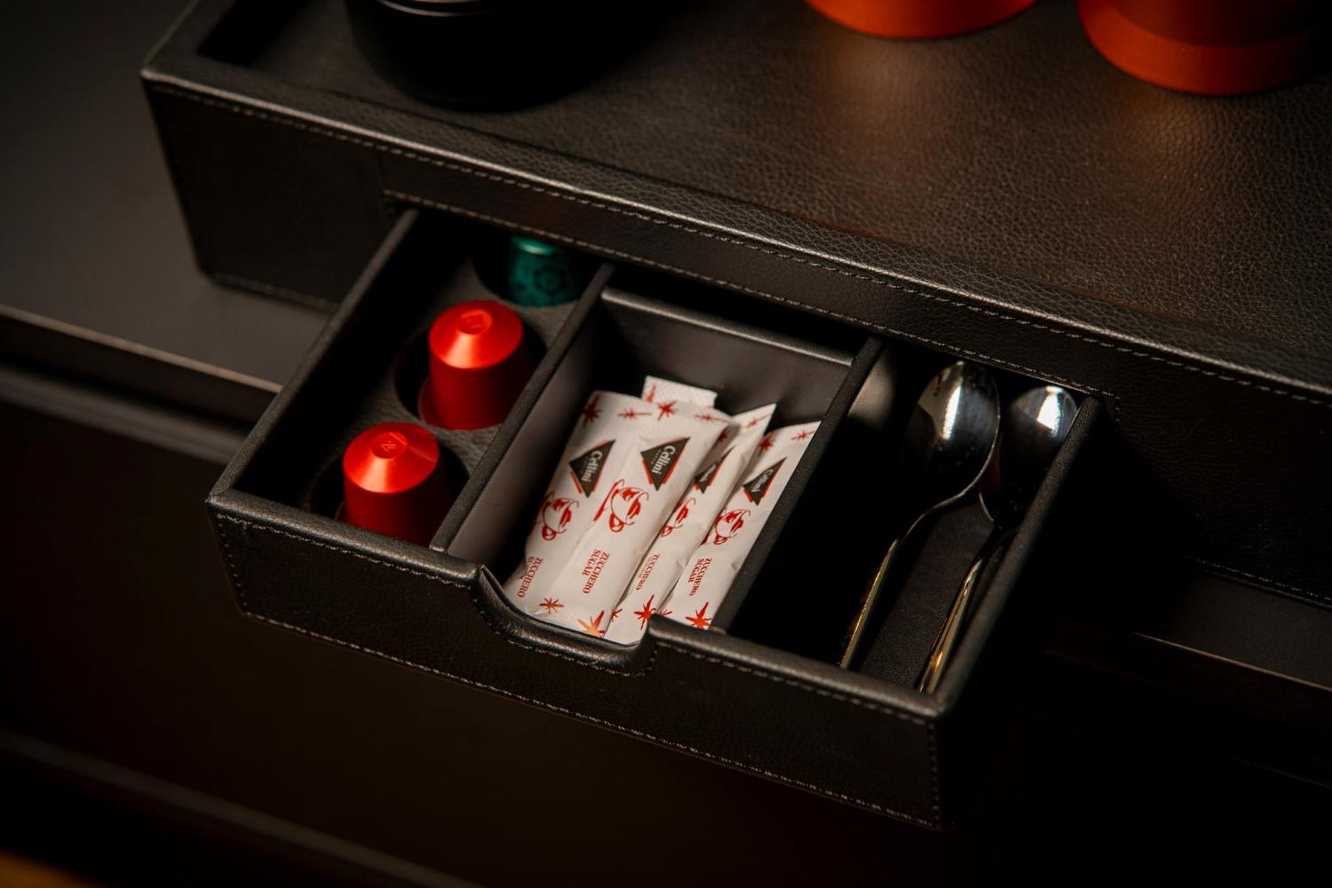 Coffee/tea facilities