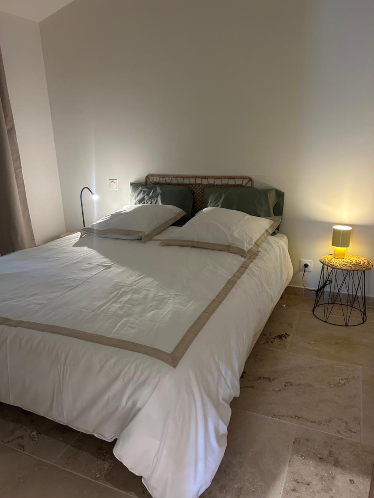 Aux portes d'Arles, havre de paix entre Alpilles et Camargue, calme et campagne