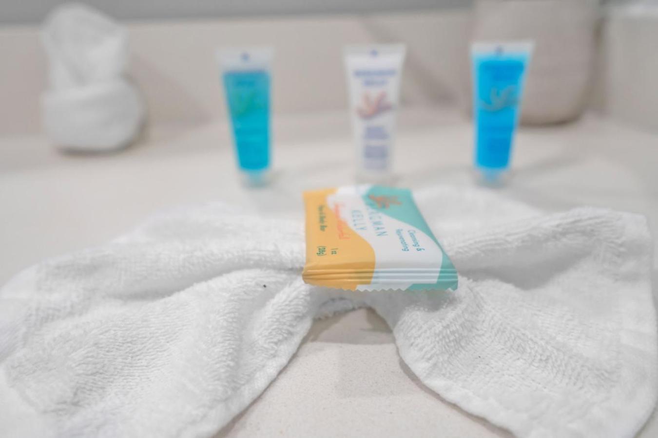 2 Bed Best Views in Downtown and Brickell