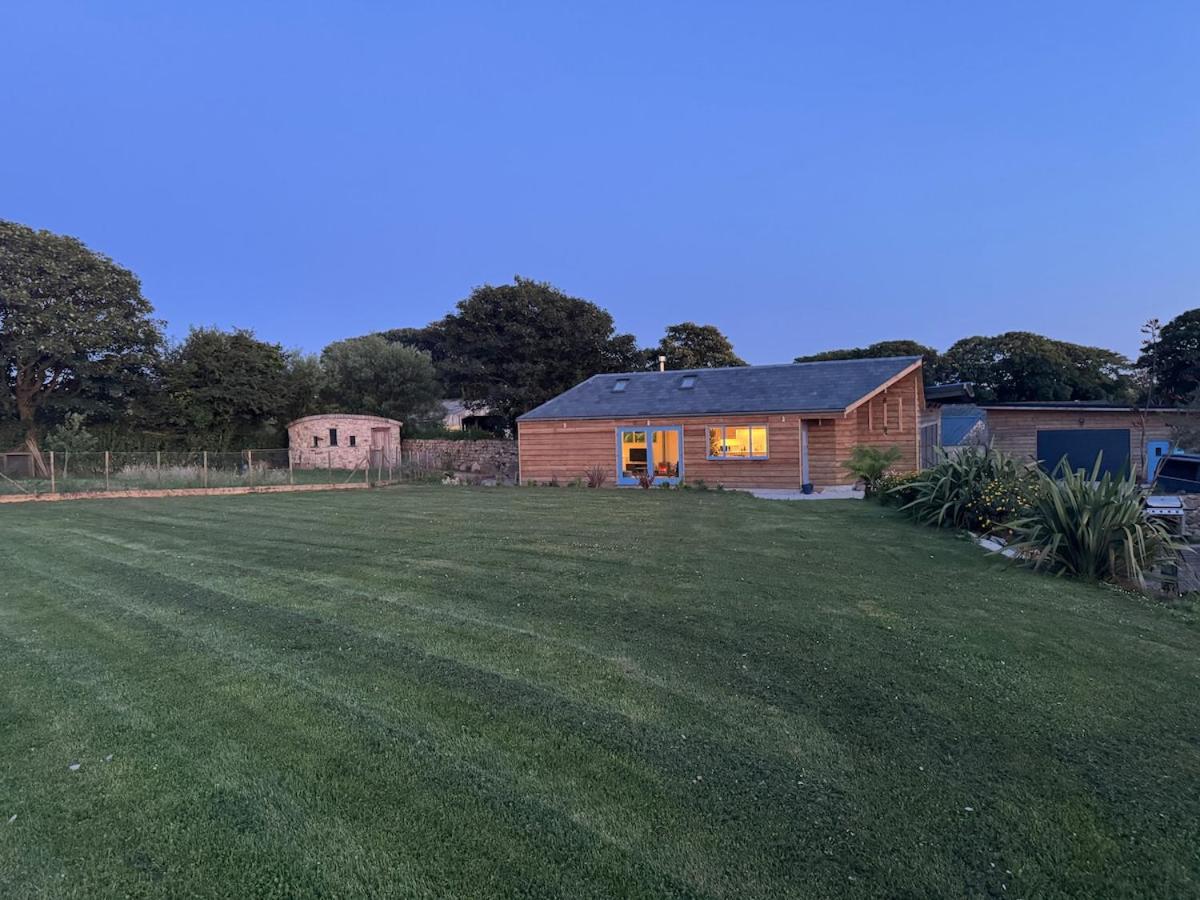 Ocean Heart Studio- Luxury, Rural Retreat