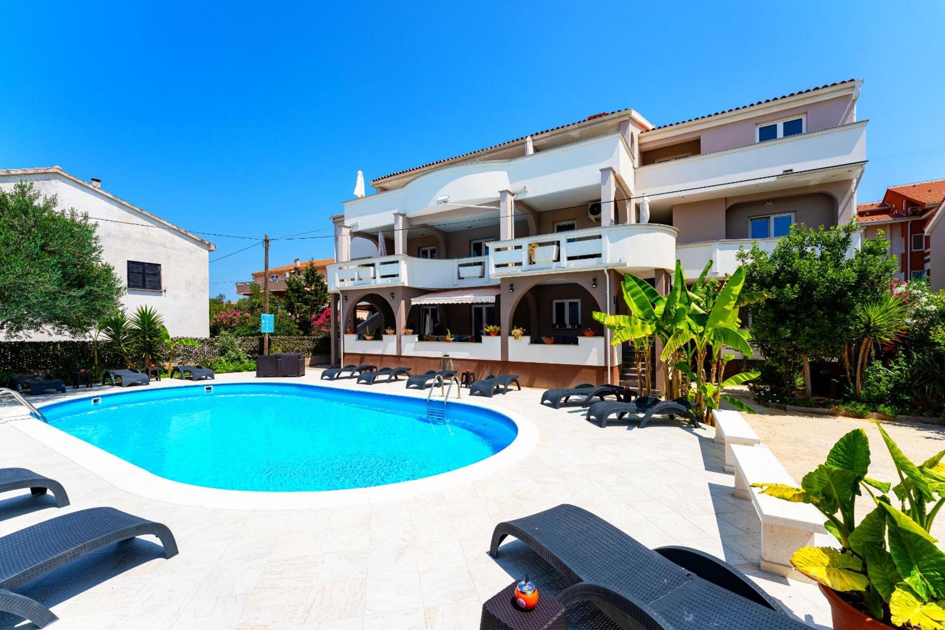 Dorothealy Apartments with Garden and Pool