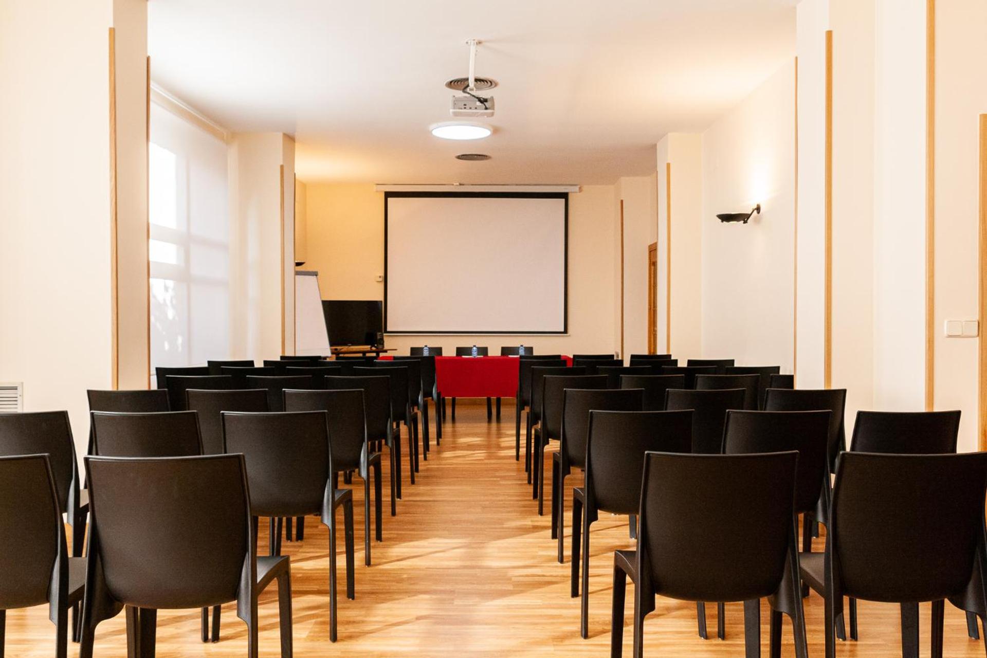 Meeting/conference room