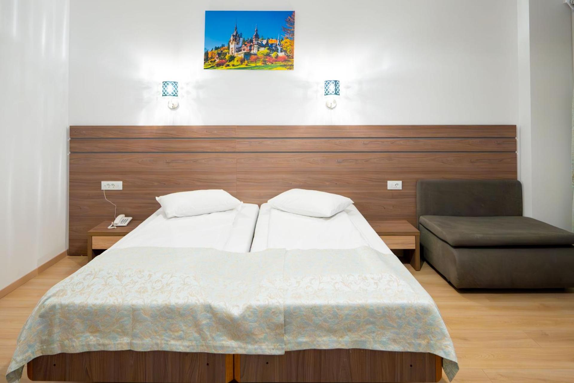 Camera Matrimoniale/Doppia con Letti Singoli