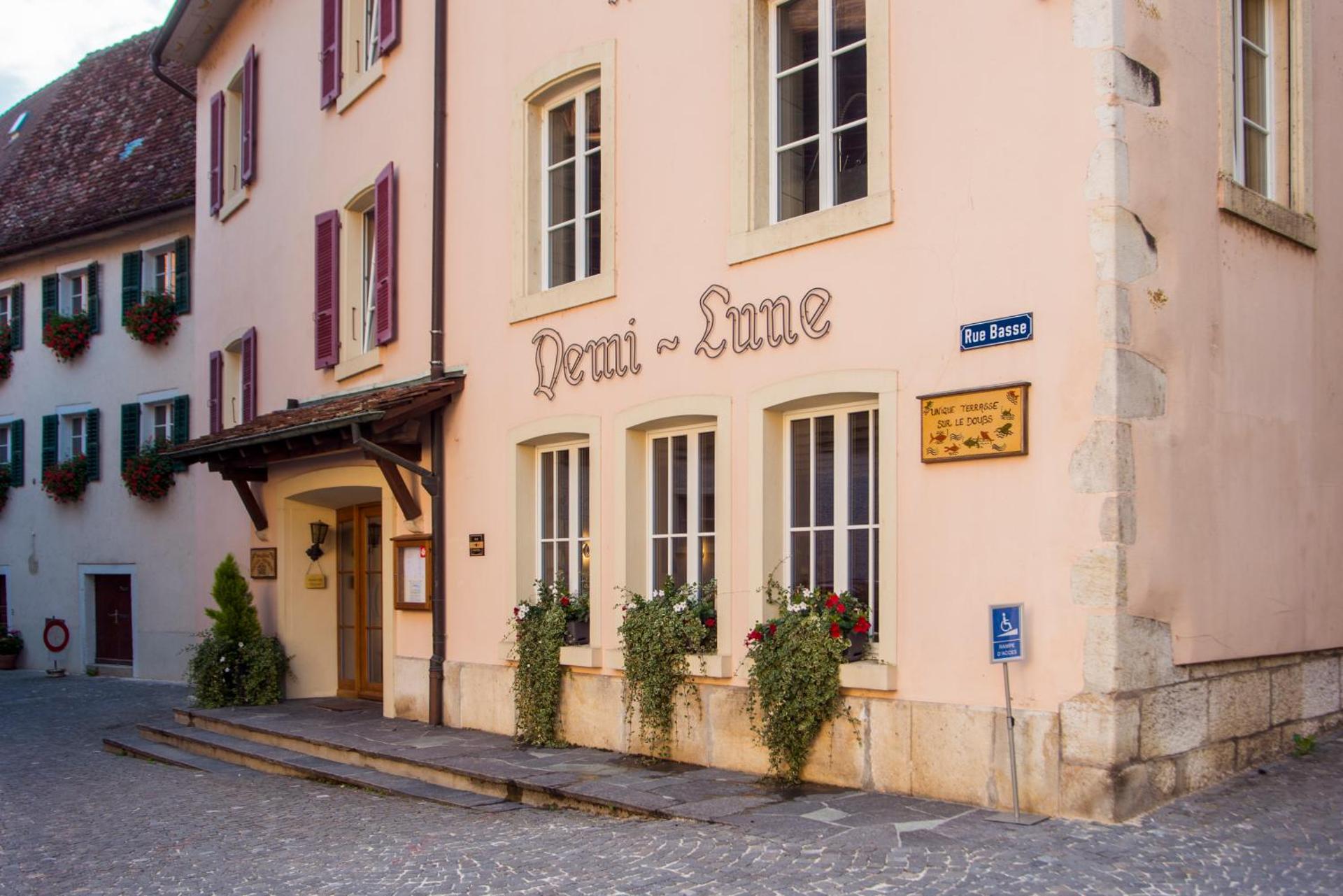Hôtel-Restaurant de la Demi-Lune