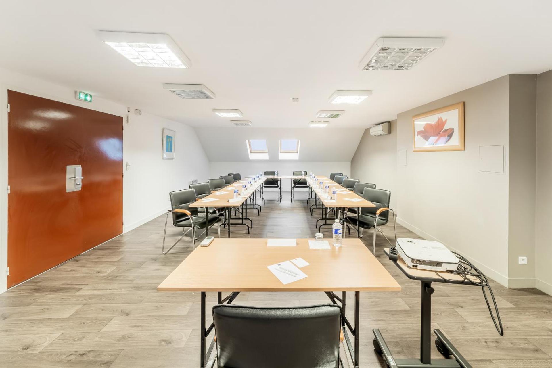 Meeting/conference room