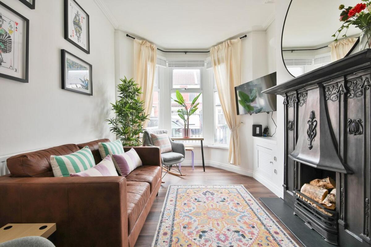 Stunning Cardiff Bay House