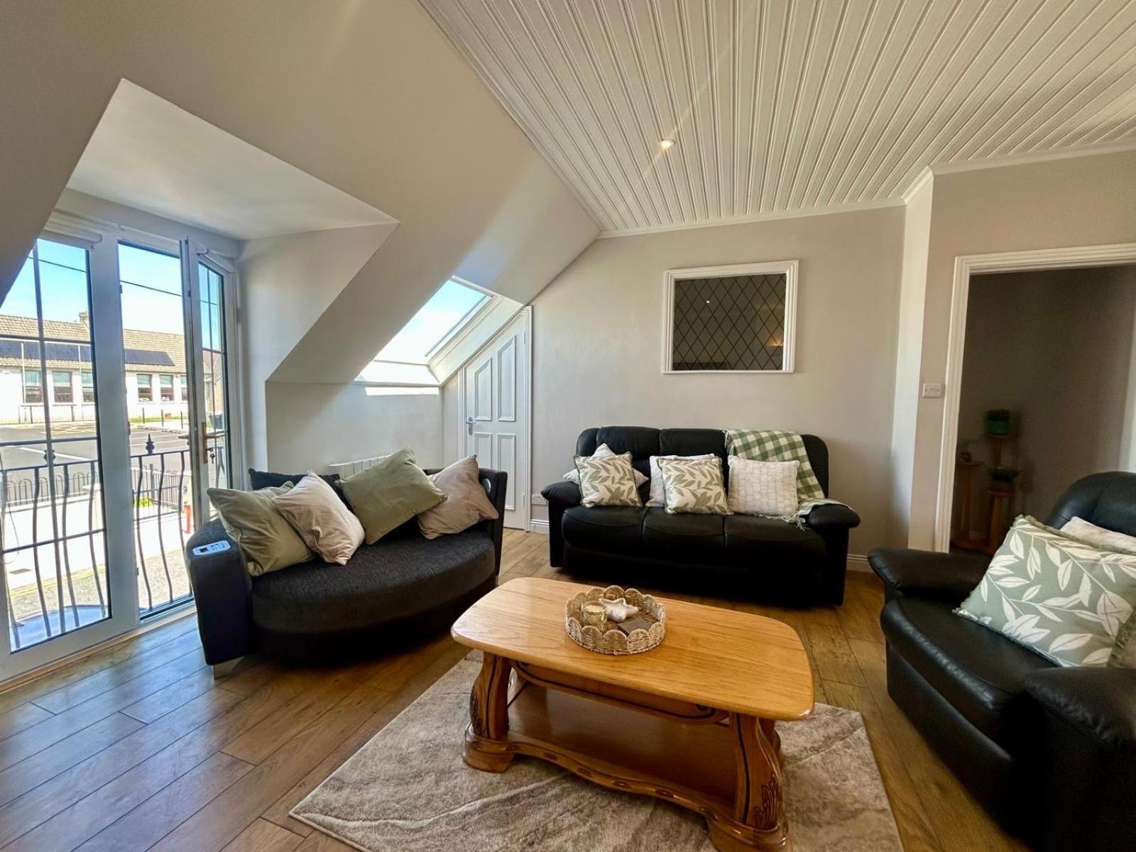 Luxury Oceanside Getaway