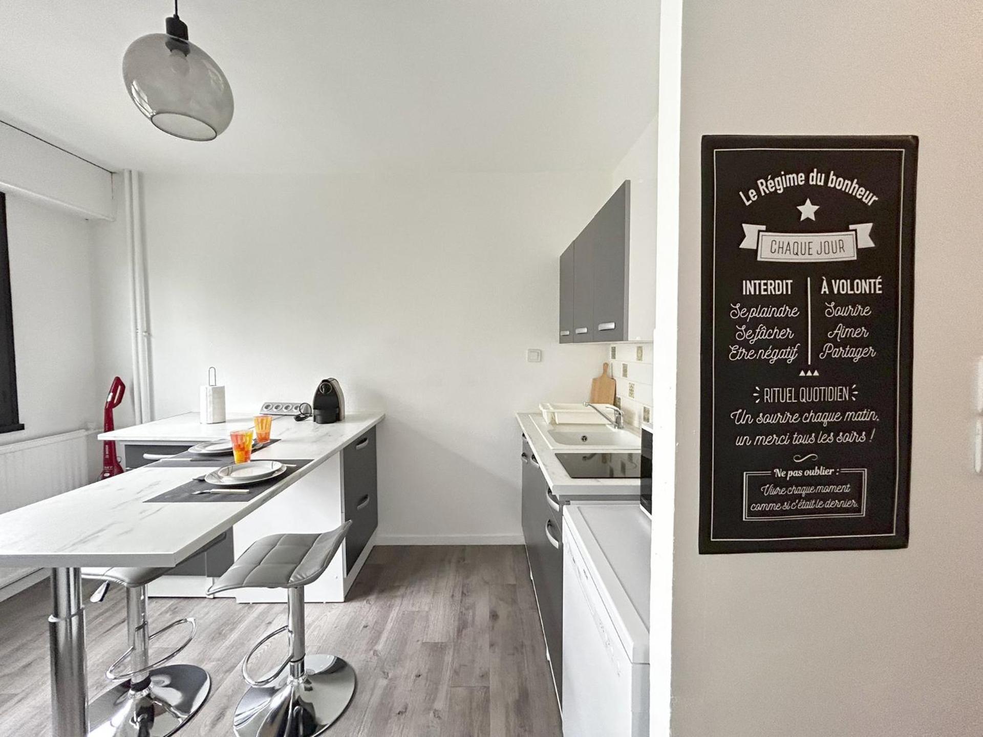 Le Sombrero, central avec parking