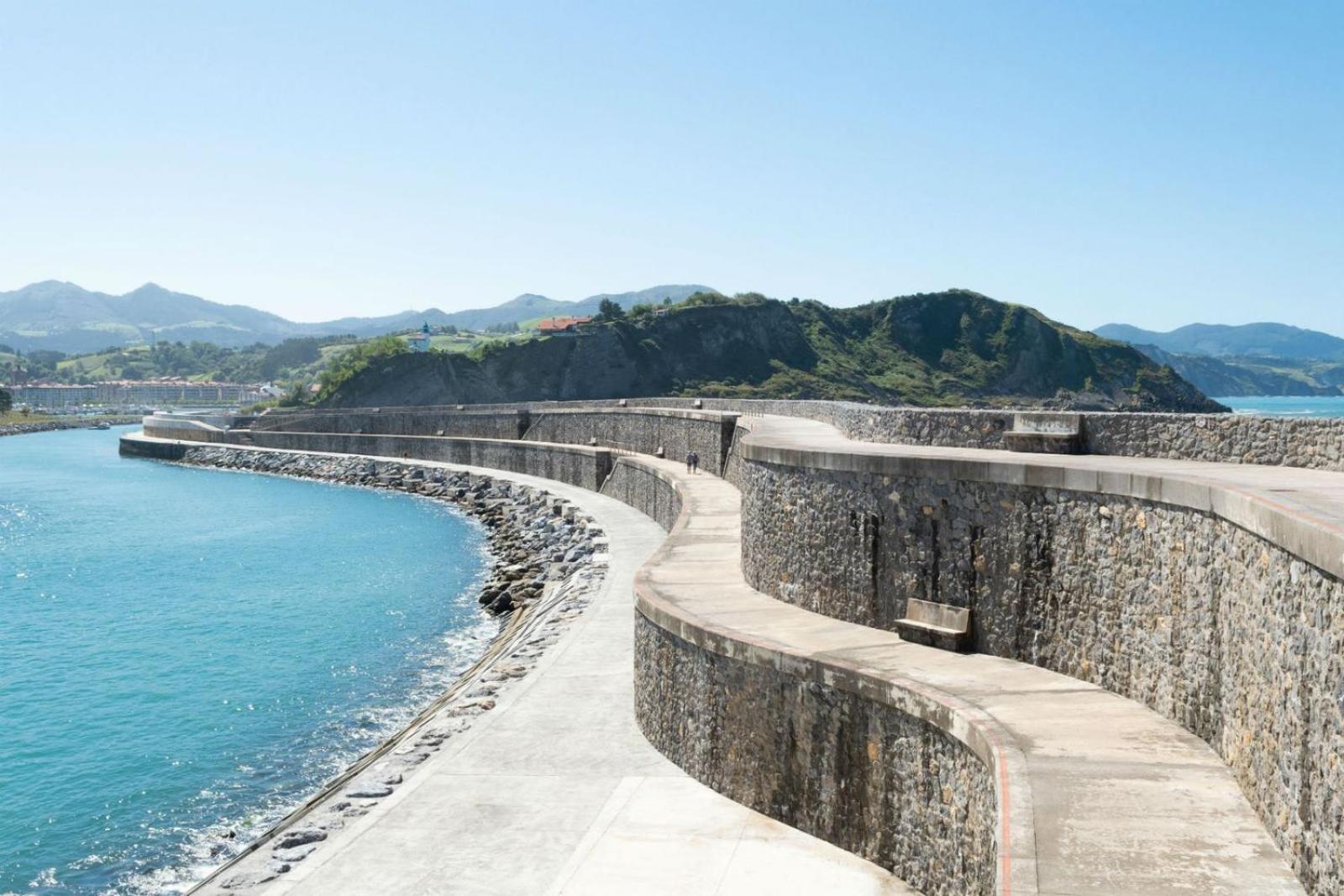 Telmo's Home con PARKING -Sirimiri Apartments-