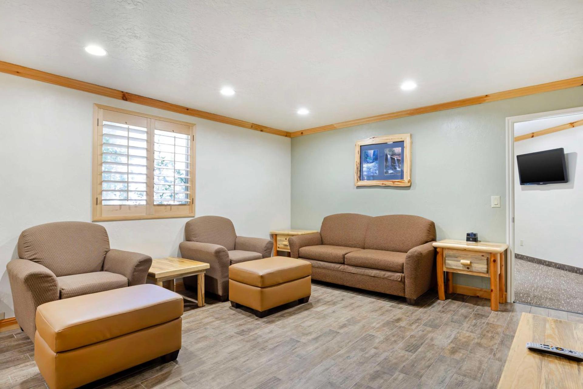 Photo of the whole room