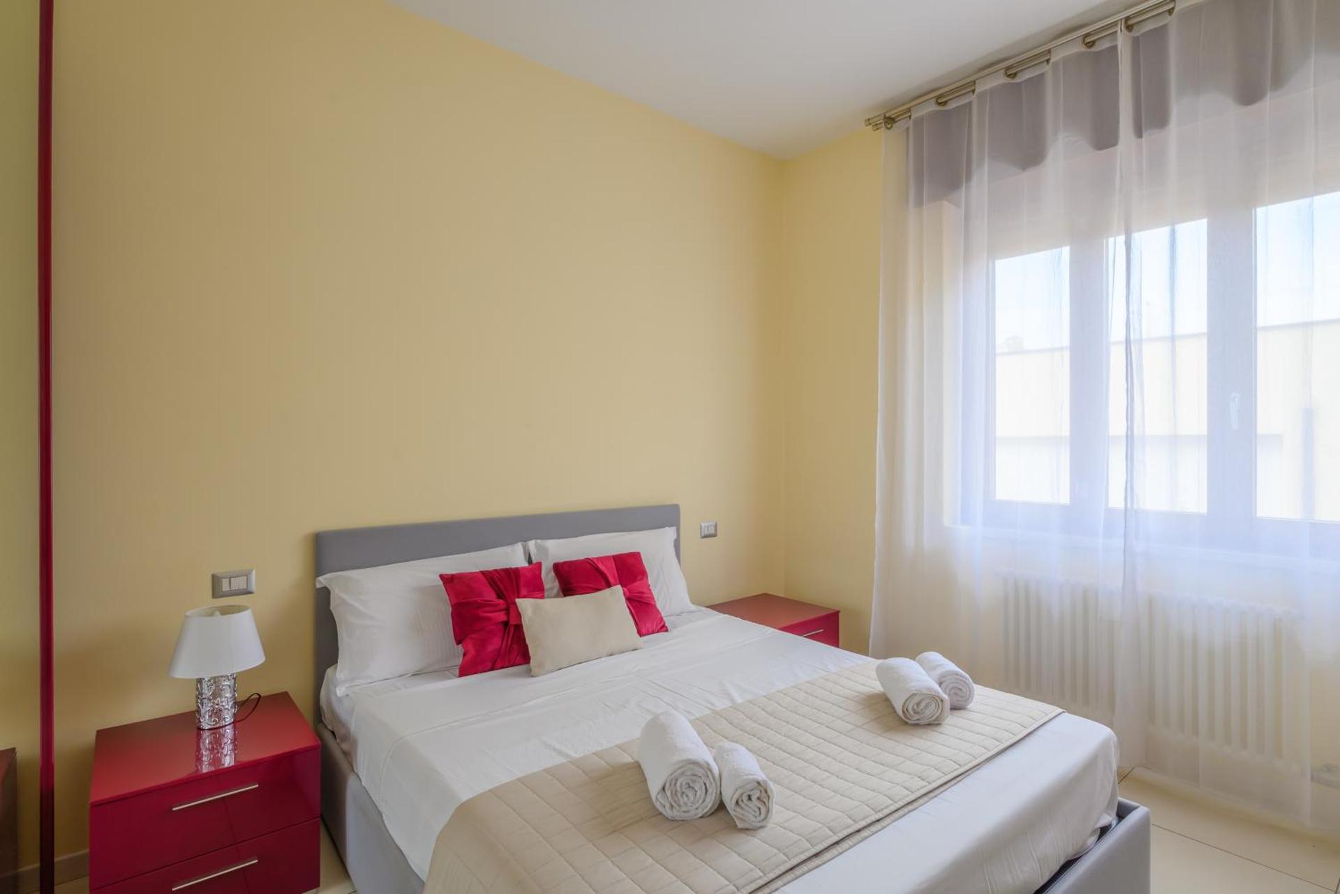 Stay in style - vibrant condo in San Giovanni Lupatoto