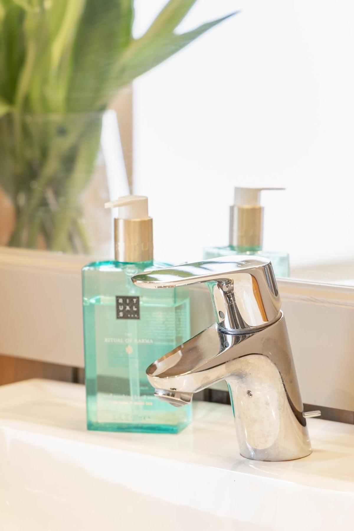 The national park is calling!