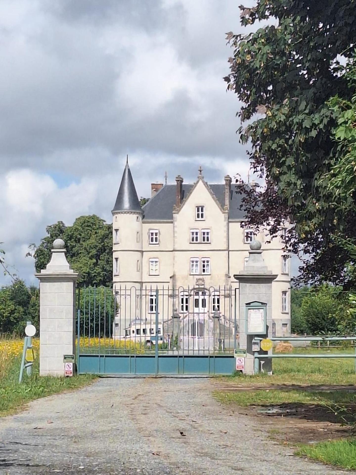 The Lions Den - La Loge Guest House