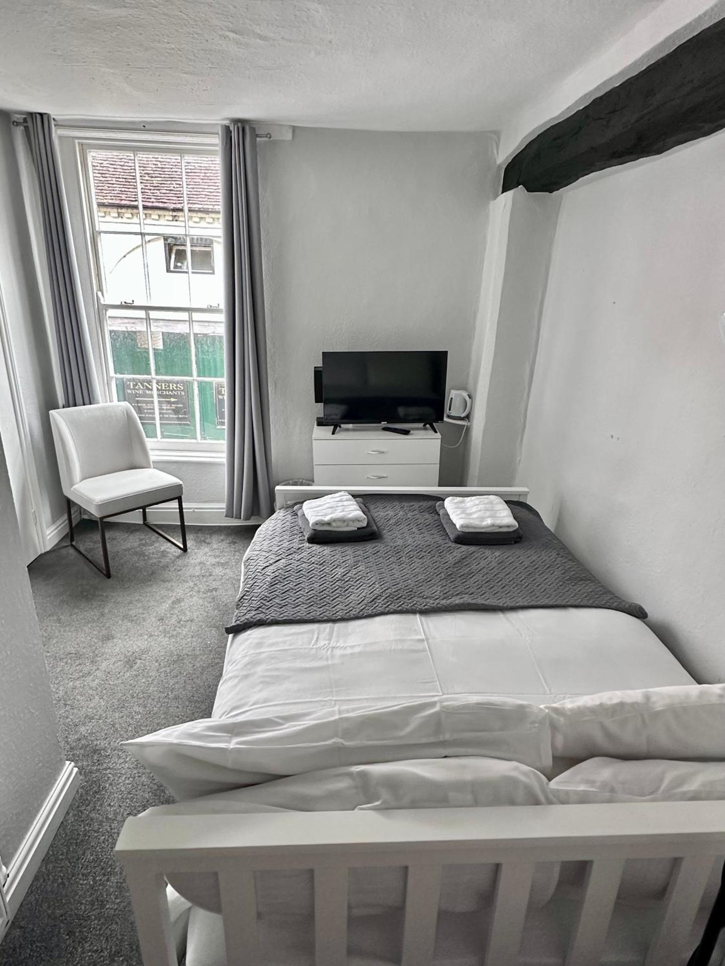 Double Room with Private Bathroom