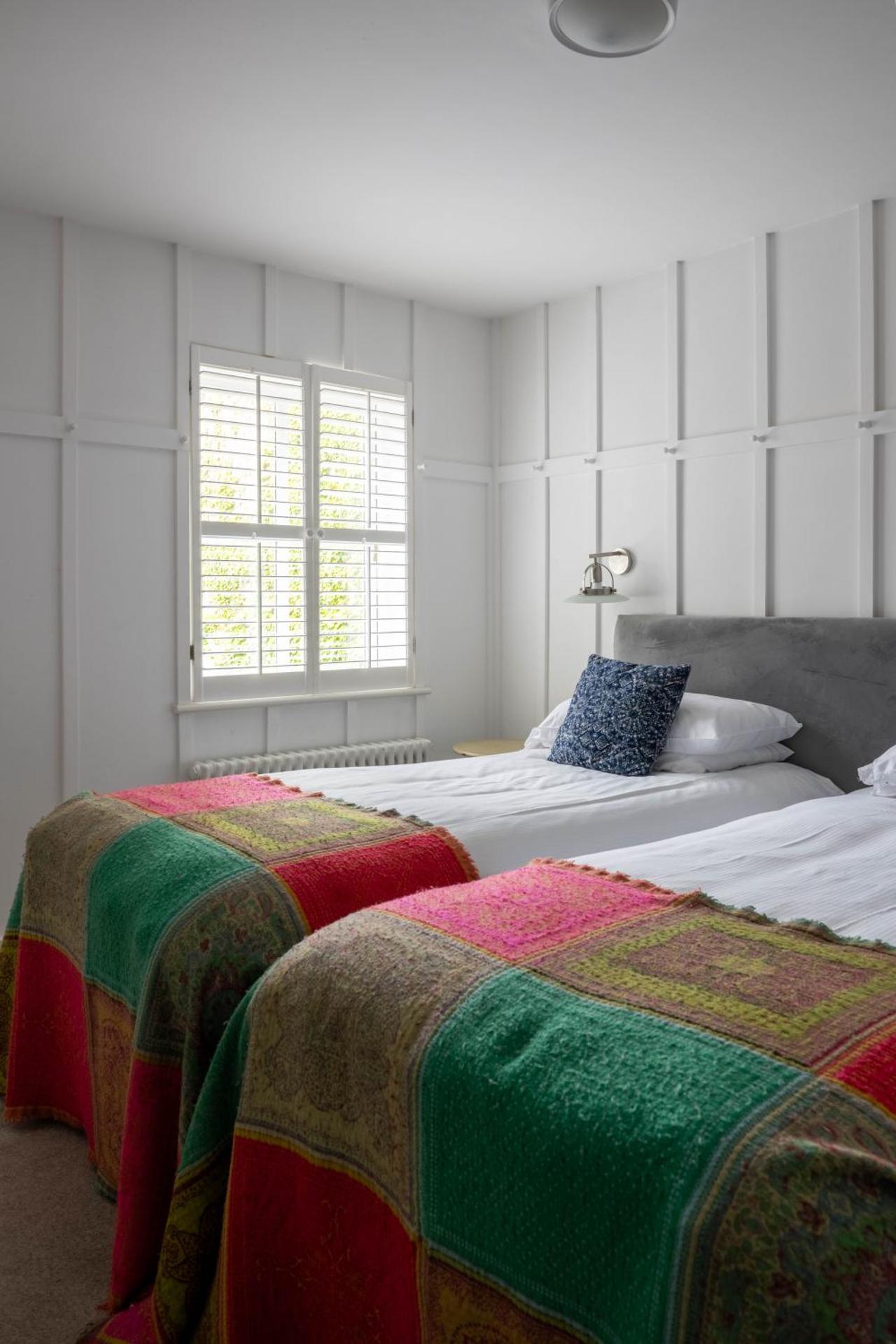 Doppel- oder Zweibettzimmer