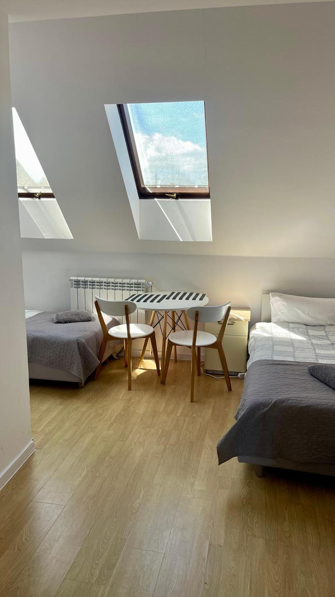 Economy Twin Room with Private External Bathroom