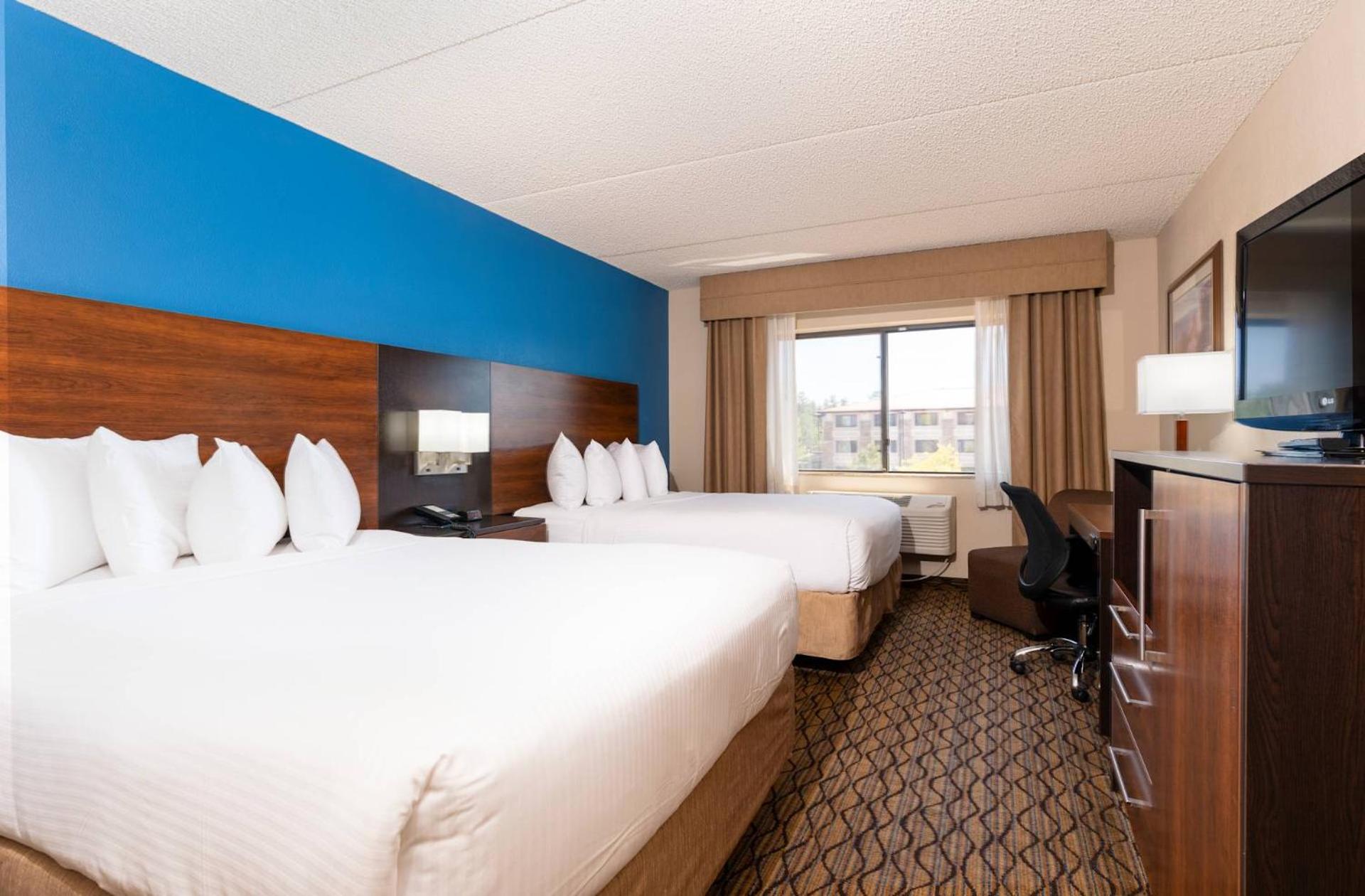 Standard Room with Two Queen Beds