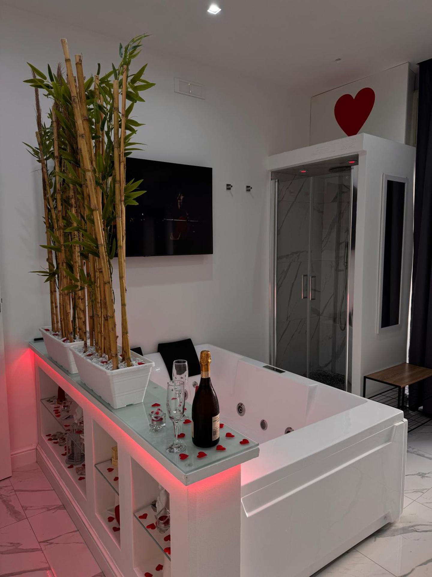 Lady Mary's Luxury Suites