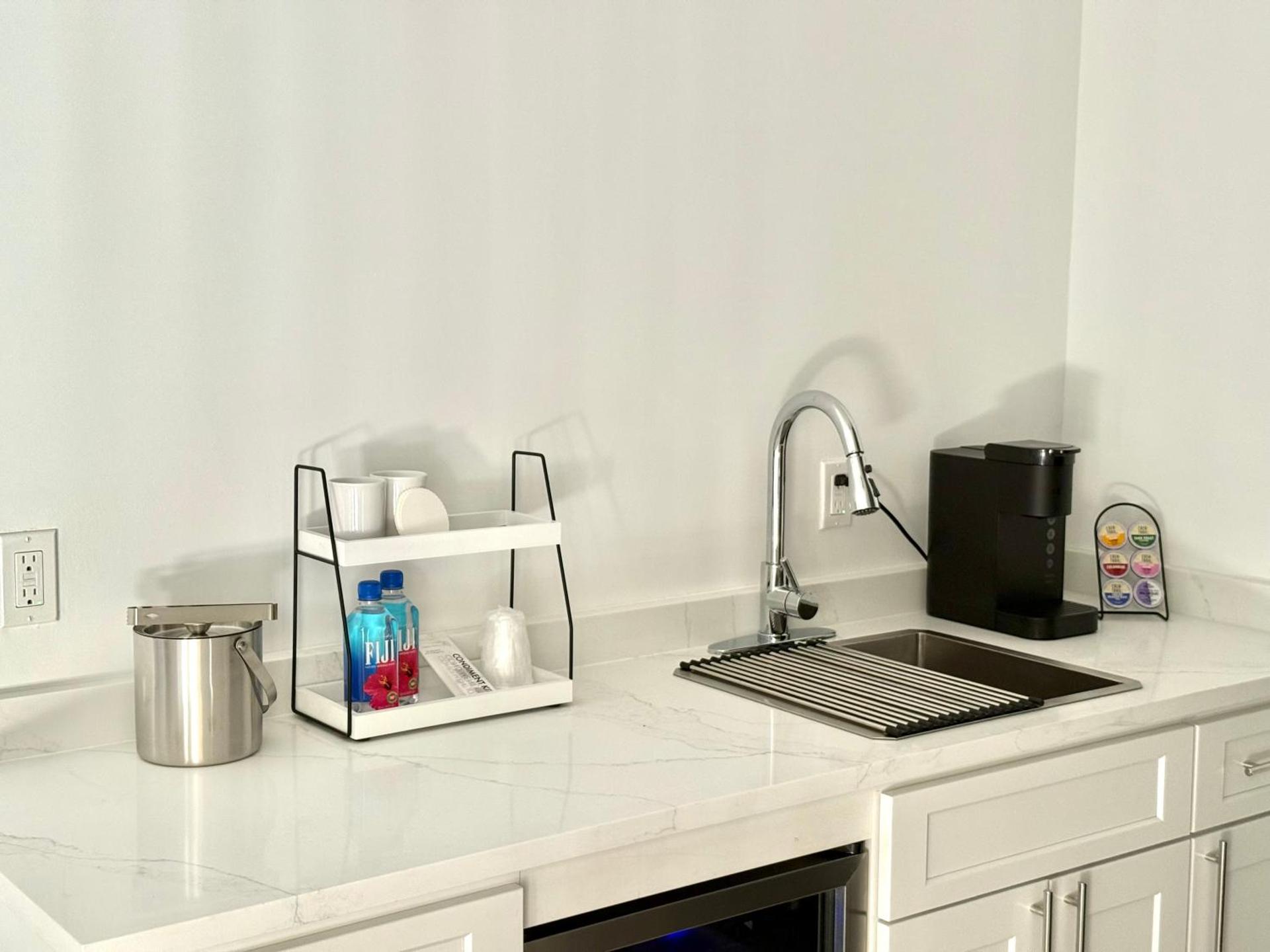 Coffee/tea facilities