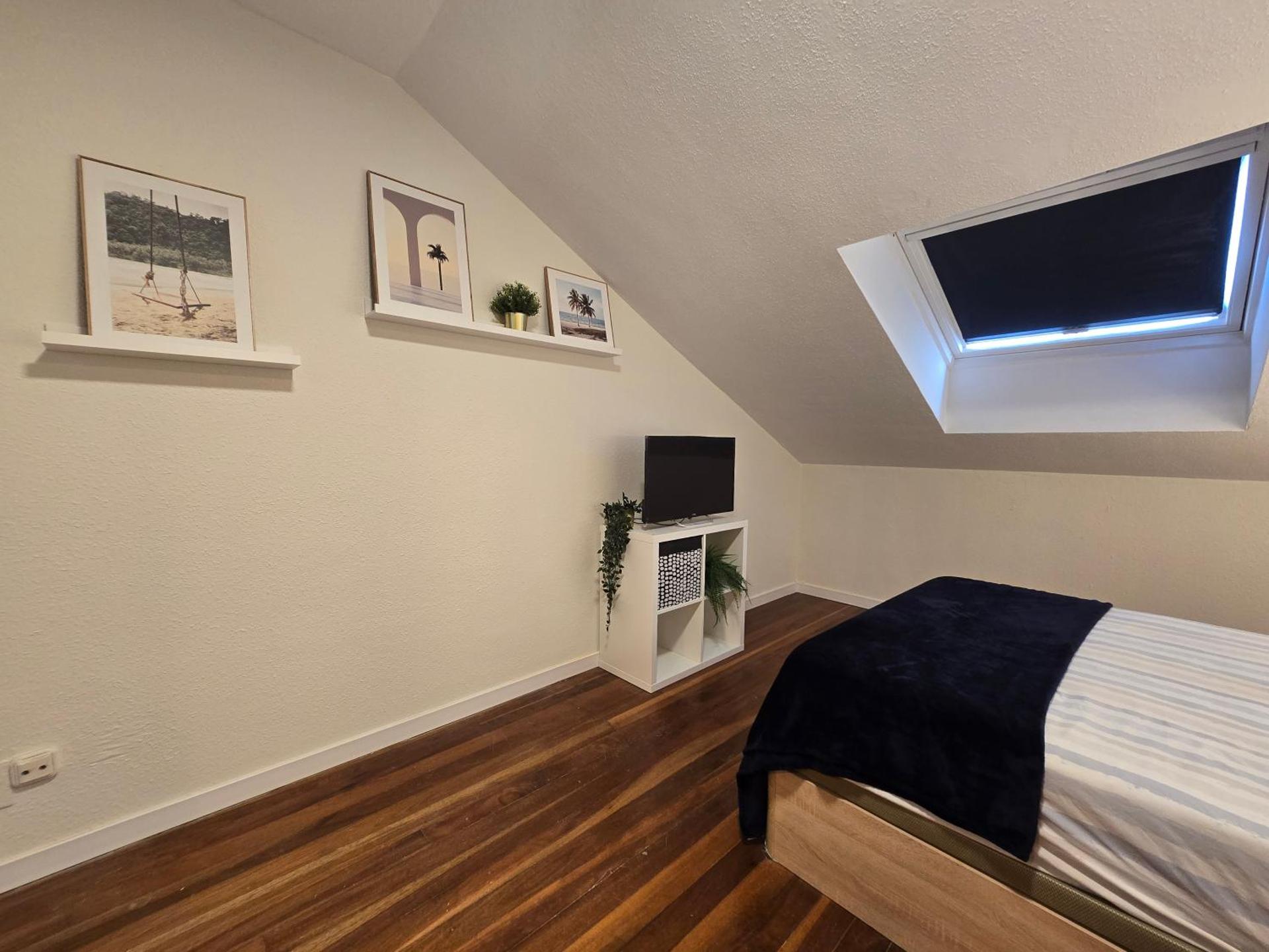 CÉNTRICO ÁTICO Solares RH-10