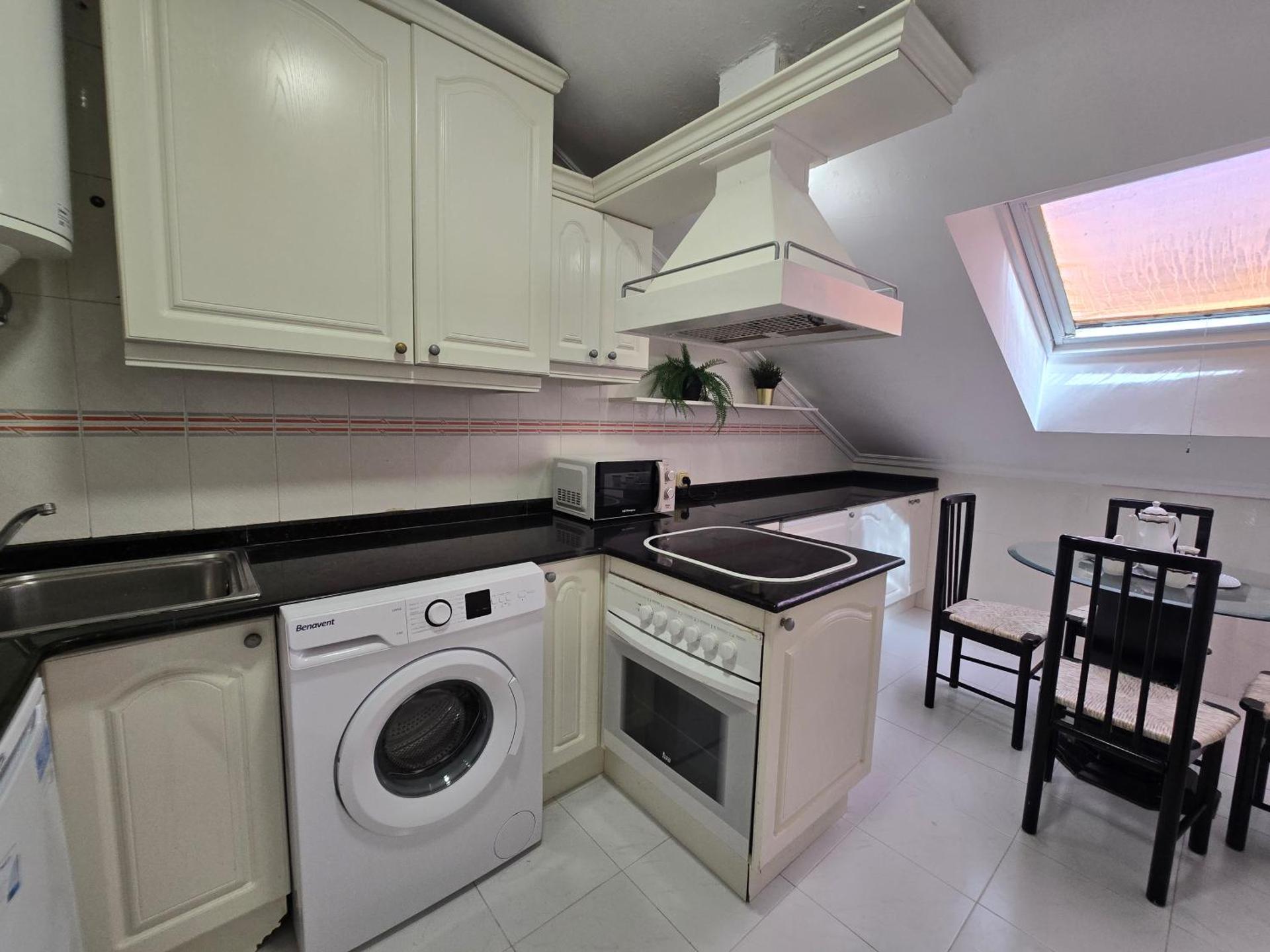 CÉNTRICO ÁTICO Solares RH-10