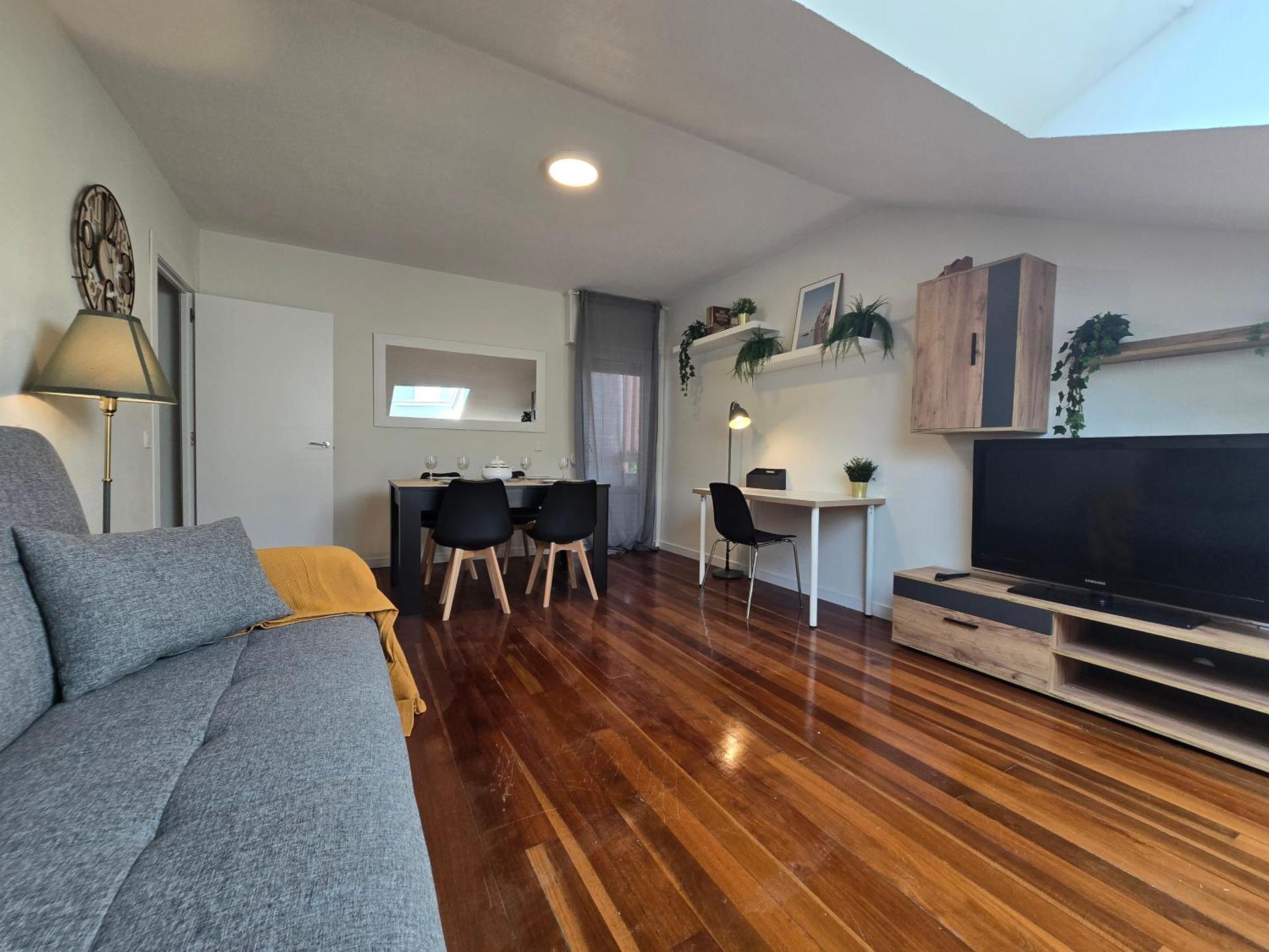 CÉNTRICO ÁTICO Solares RH-10