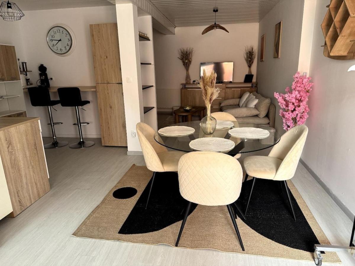 Ideal 50 m2 terrace, free parking