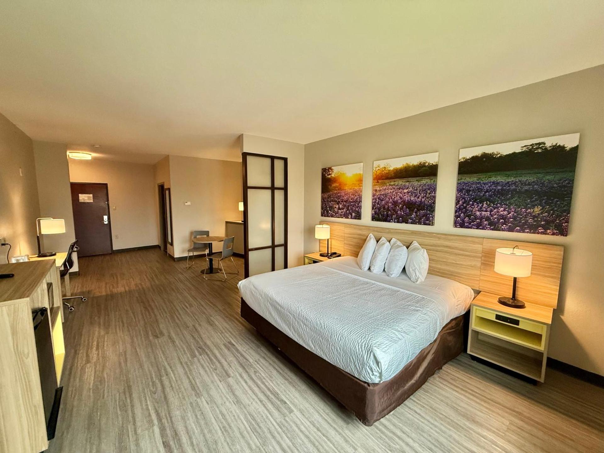 King Studio - Non-Smoking